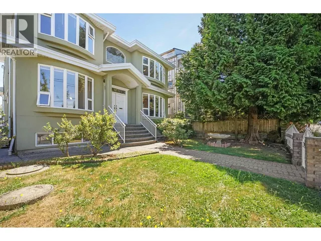 3978 VICTORIA DRIVE, Vancouver 2