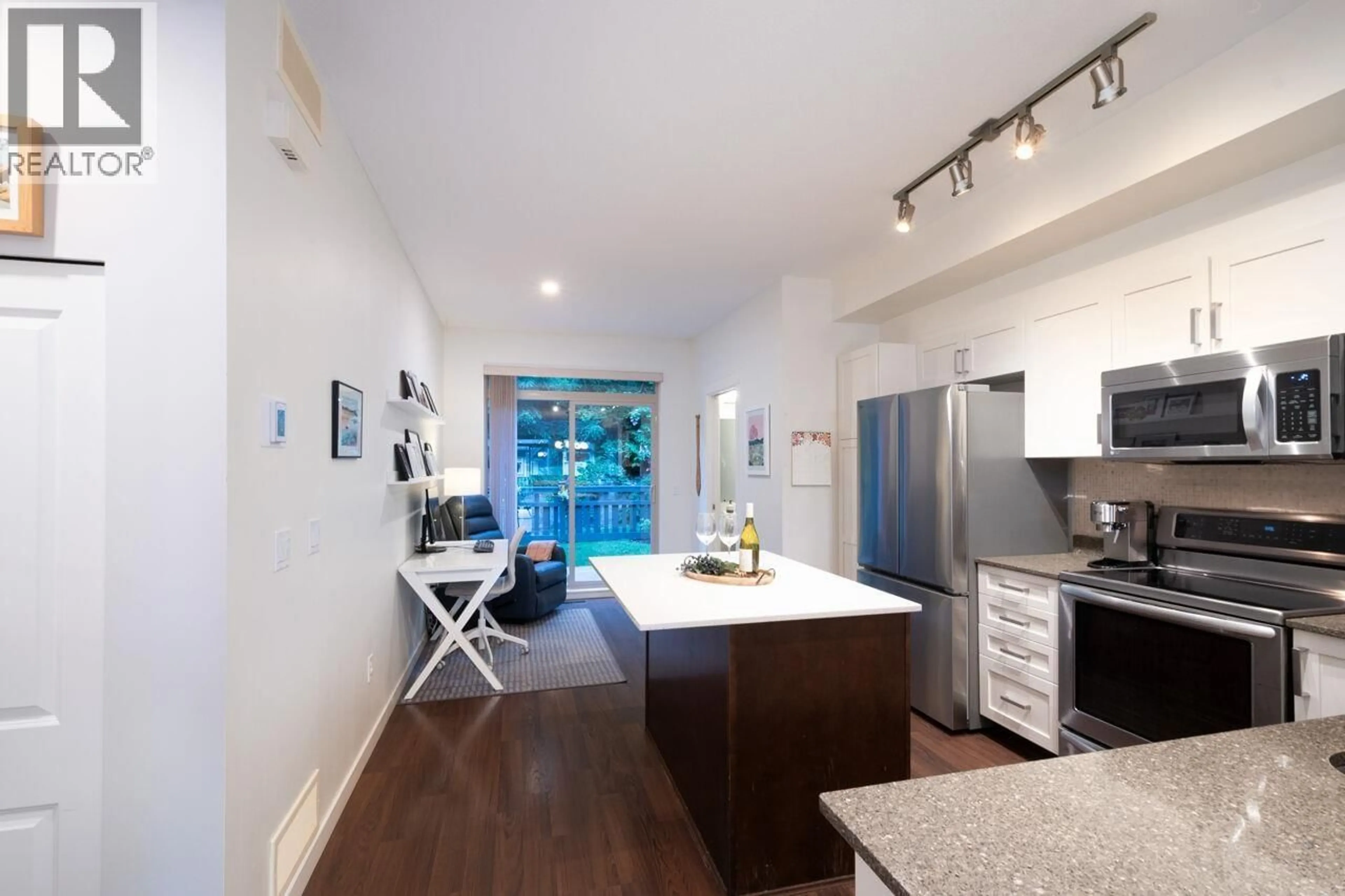 Open concept kitchen, unknown for 33 - 55 HAWTHORN DRIVE, Port Moody British Columbia V3H0B3