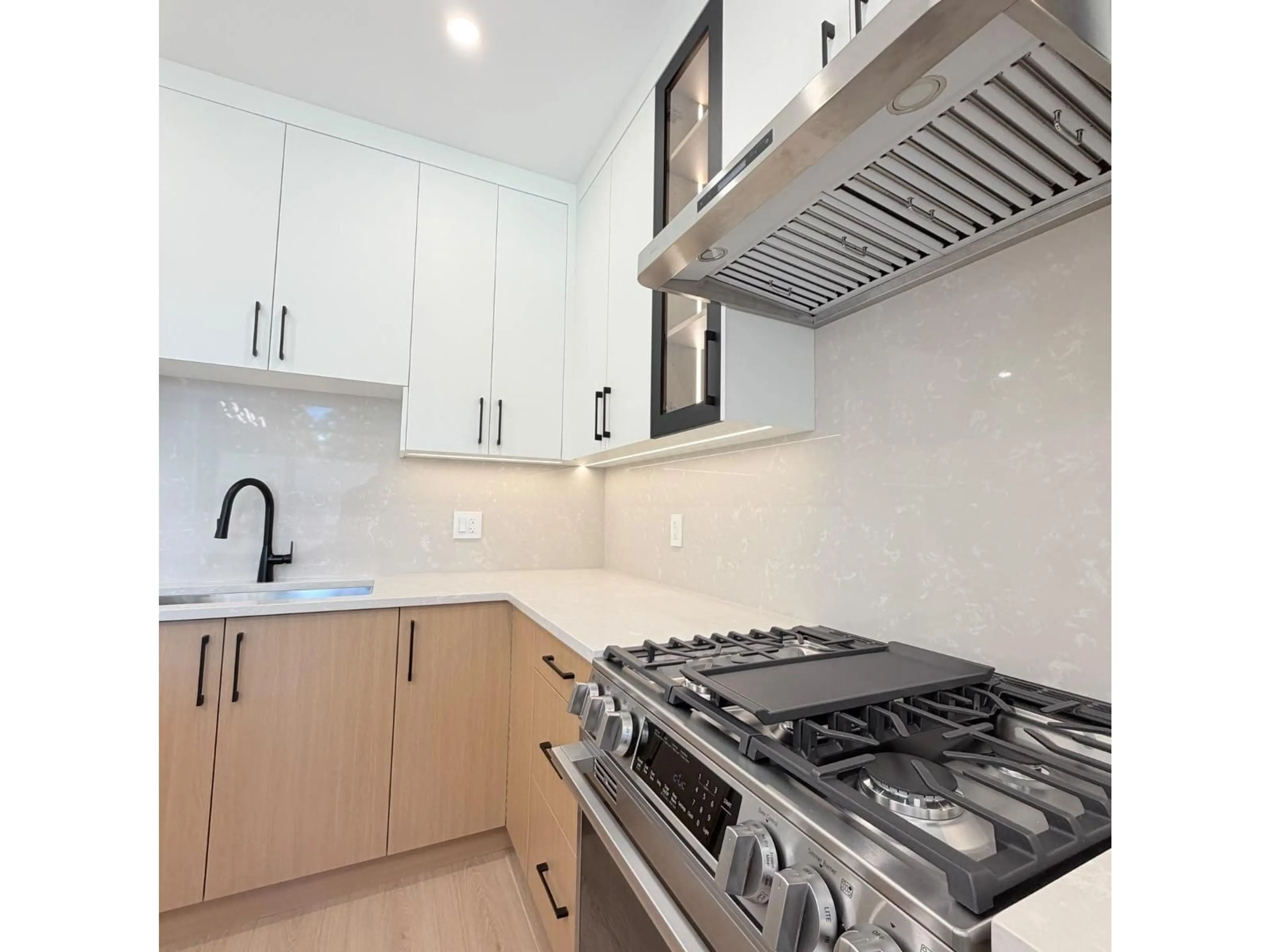 Unknown for 104 - 10039 128 STREET, Surrey British Columbia V3T2Z1