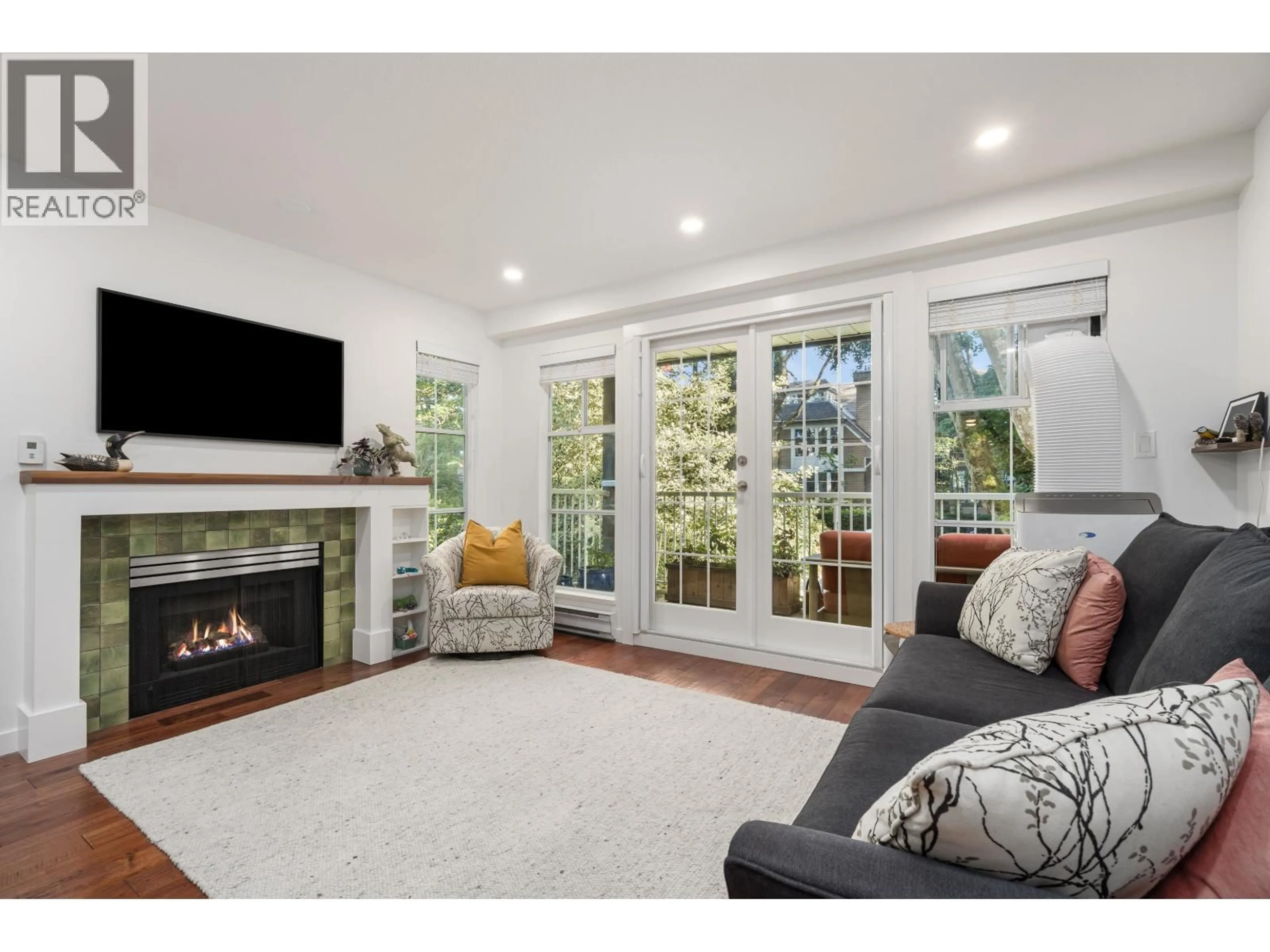 Living room with furniture, unknown for 208 - 655 13TH AVENUE, Vancouver British Columbia V5Z1N8
