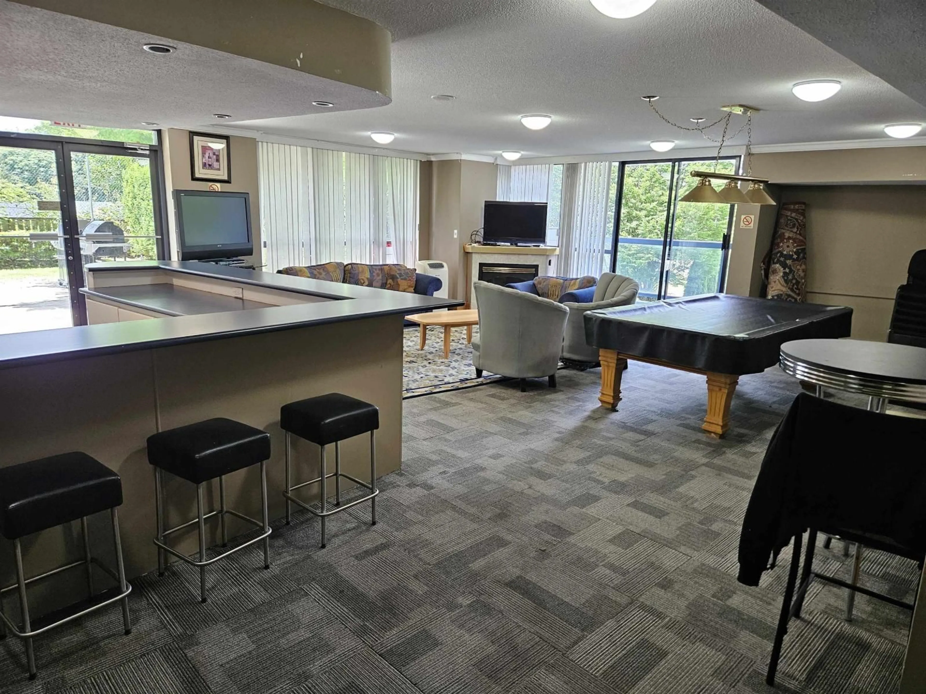 Open concept kitchen, unknown for 1105 - 10899 UNIVERSITY DRIVE, Surrey British Columbia V3T5V2