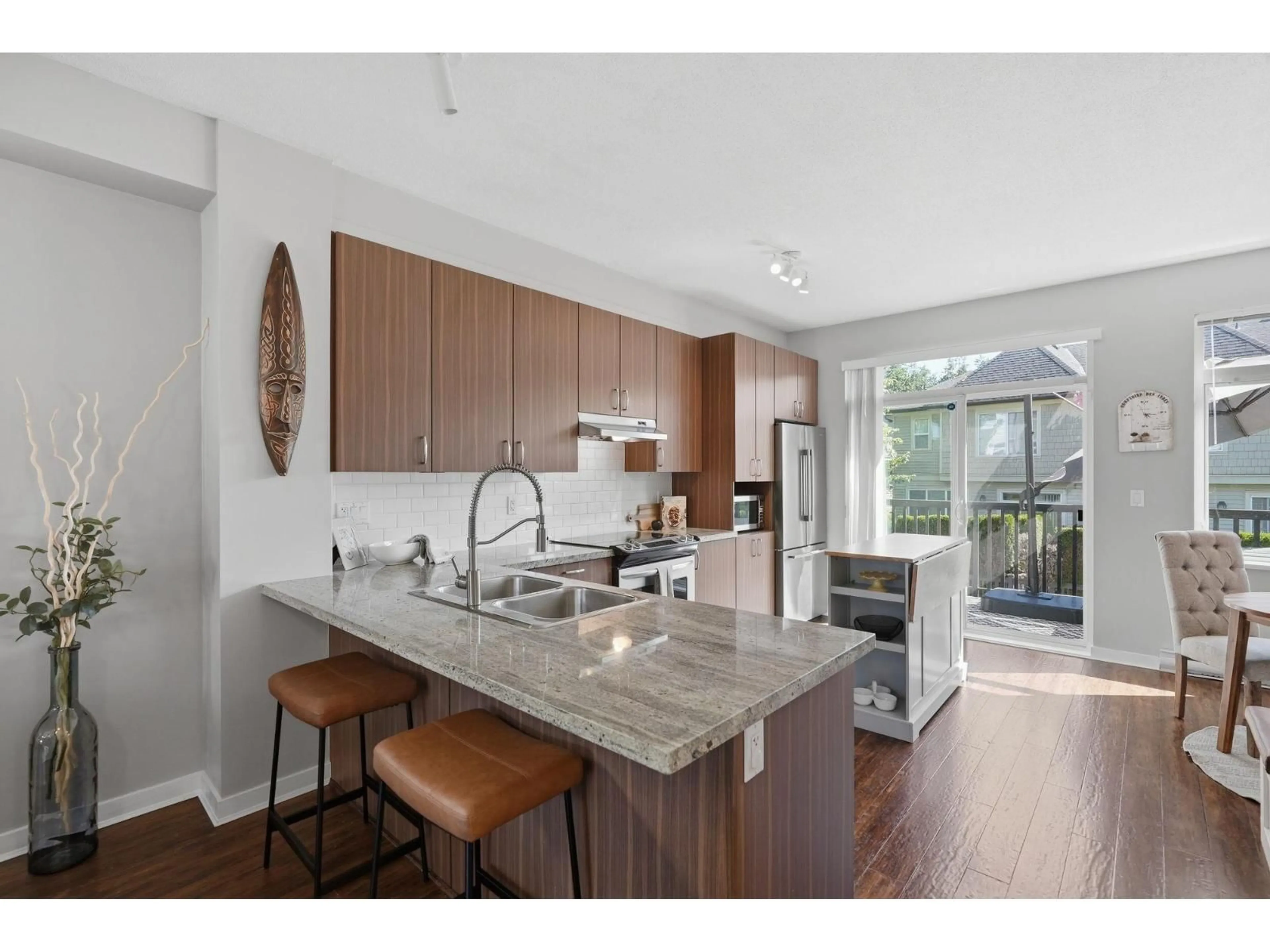 Open concept kitchen, unknown for 76 - 10415 DELSOM CRESCENT, Delta British Columbia V4C0B1