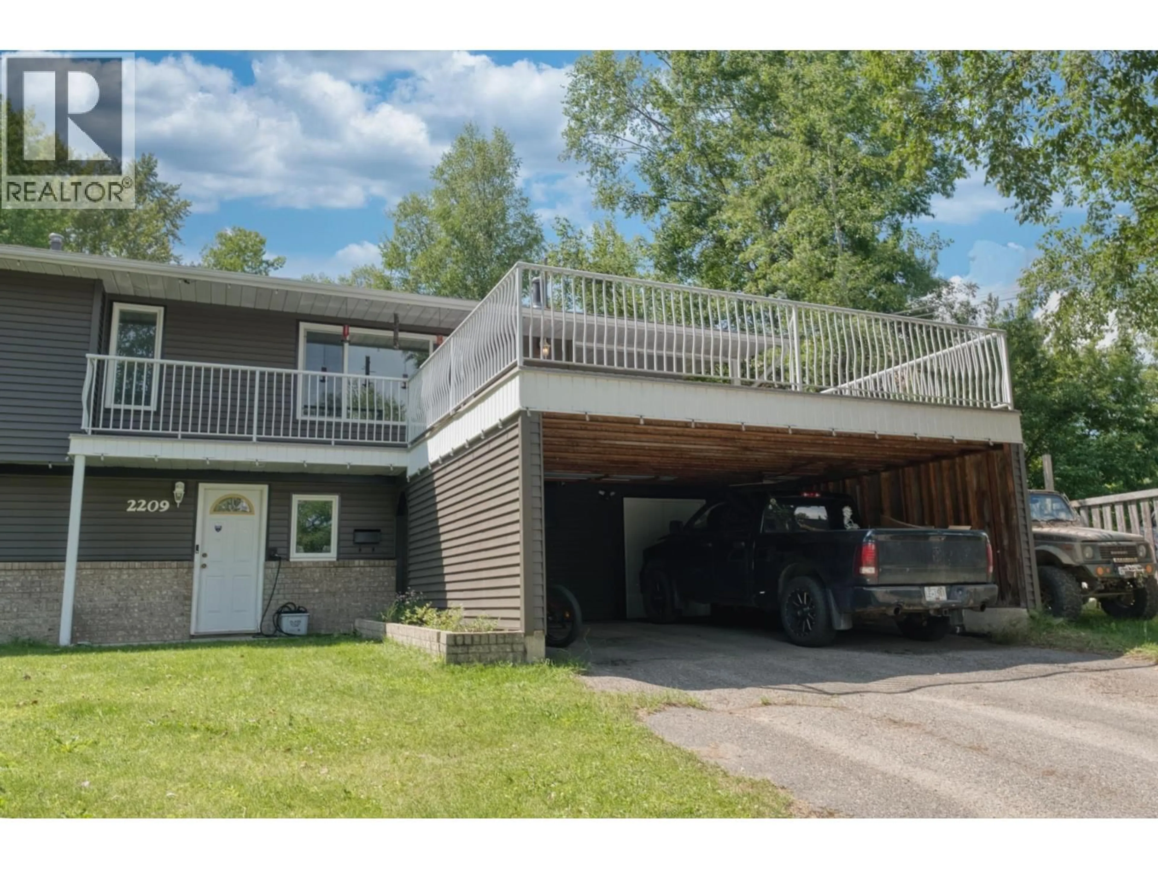 Indoor garage for 2209 DUNBAR PLACE, Prince George British Columbia V2K3R3