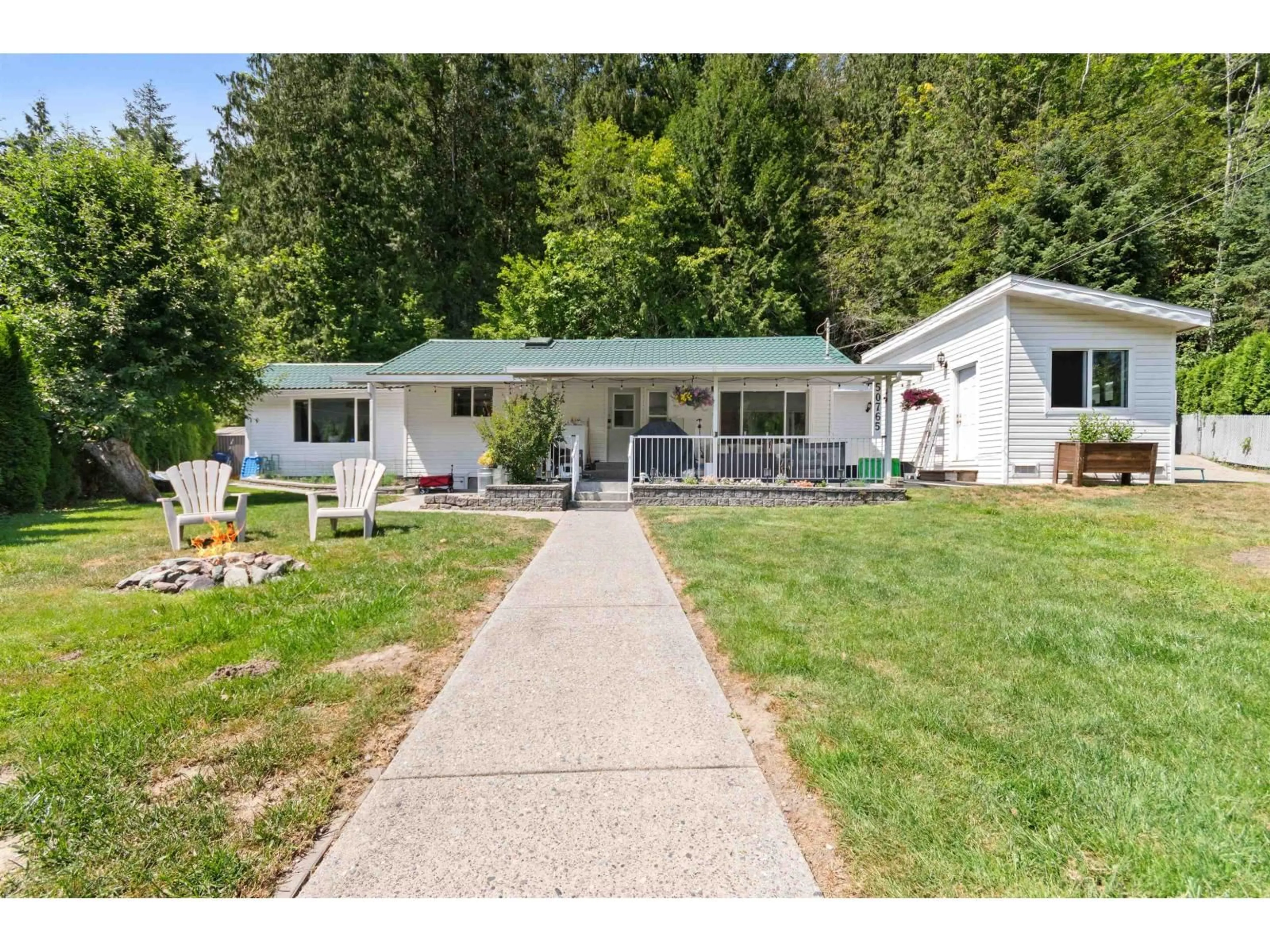 Home with vinyl exterior material, water/lake/river/ocean view for 50765 MOUNTVIEW ROAD, Chilliwack British Columbia V4Z1B5