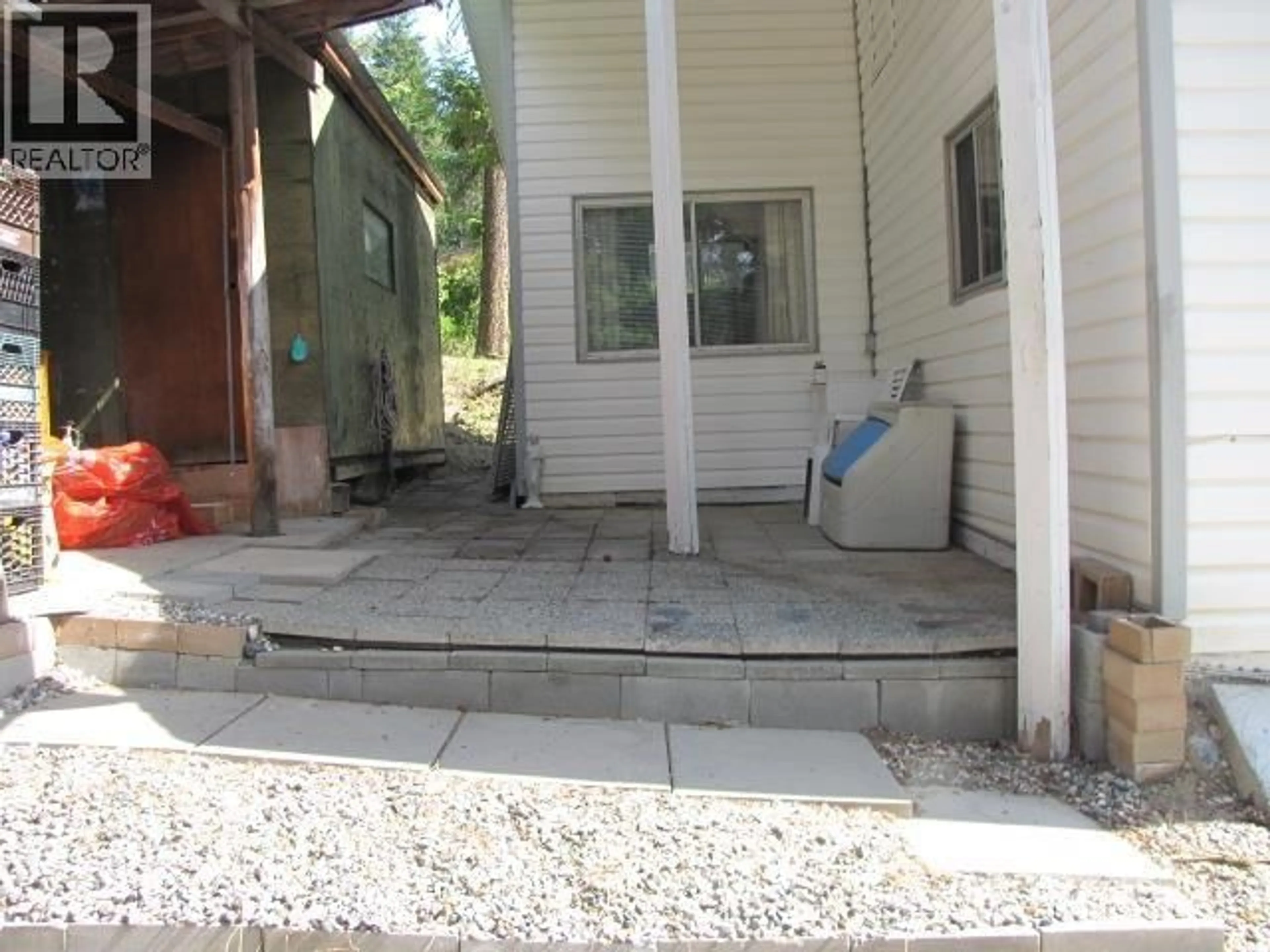 Patio, street for 1735 RICHLAND DRIVE, Williams Lake British Columbia V2G5E2