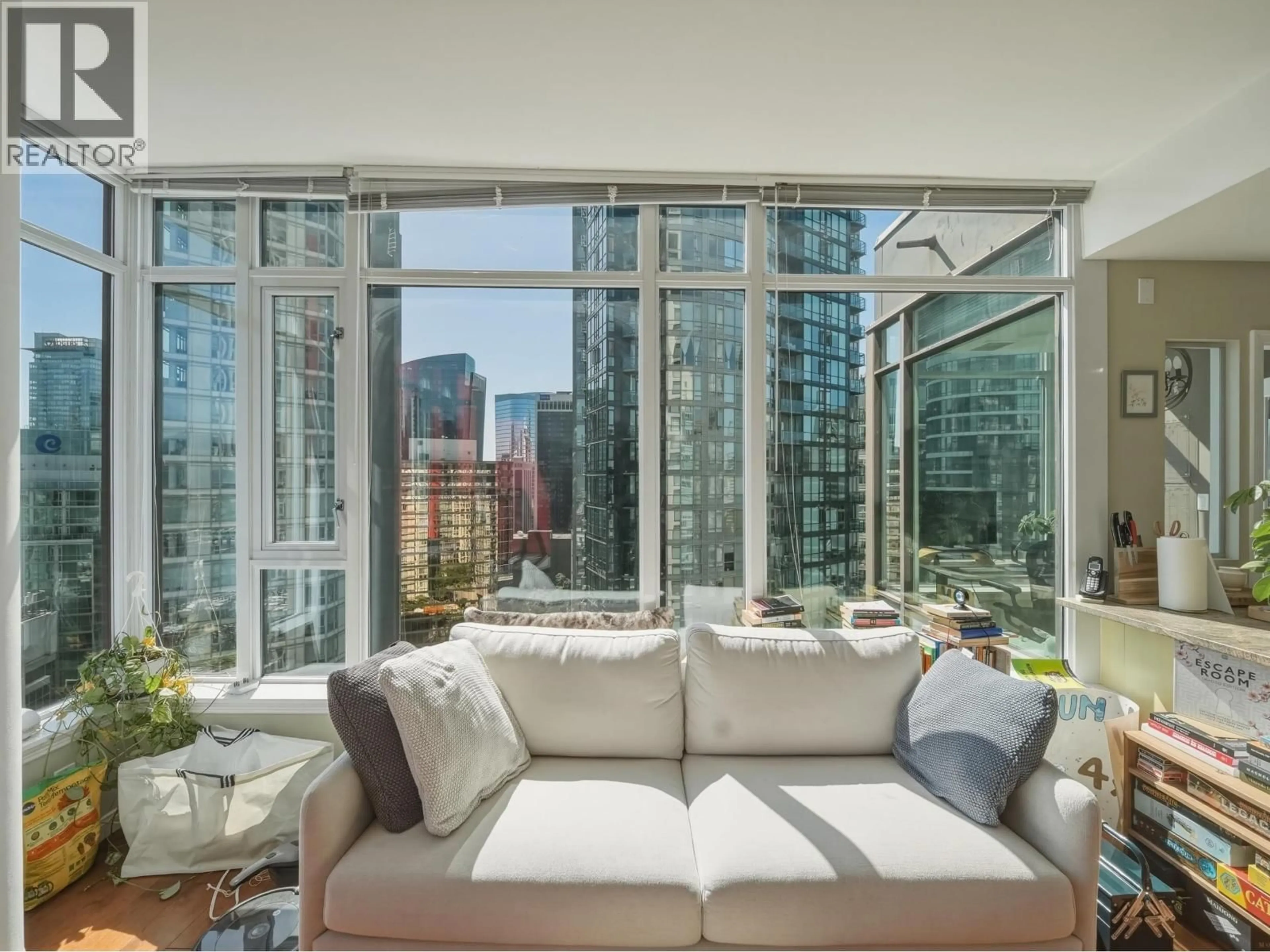 Living room with furniture, unknown for 2106 - 1211 MELVILLE STREET, Vancouver British Columbia V6E0A7