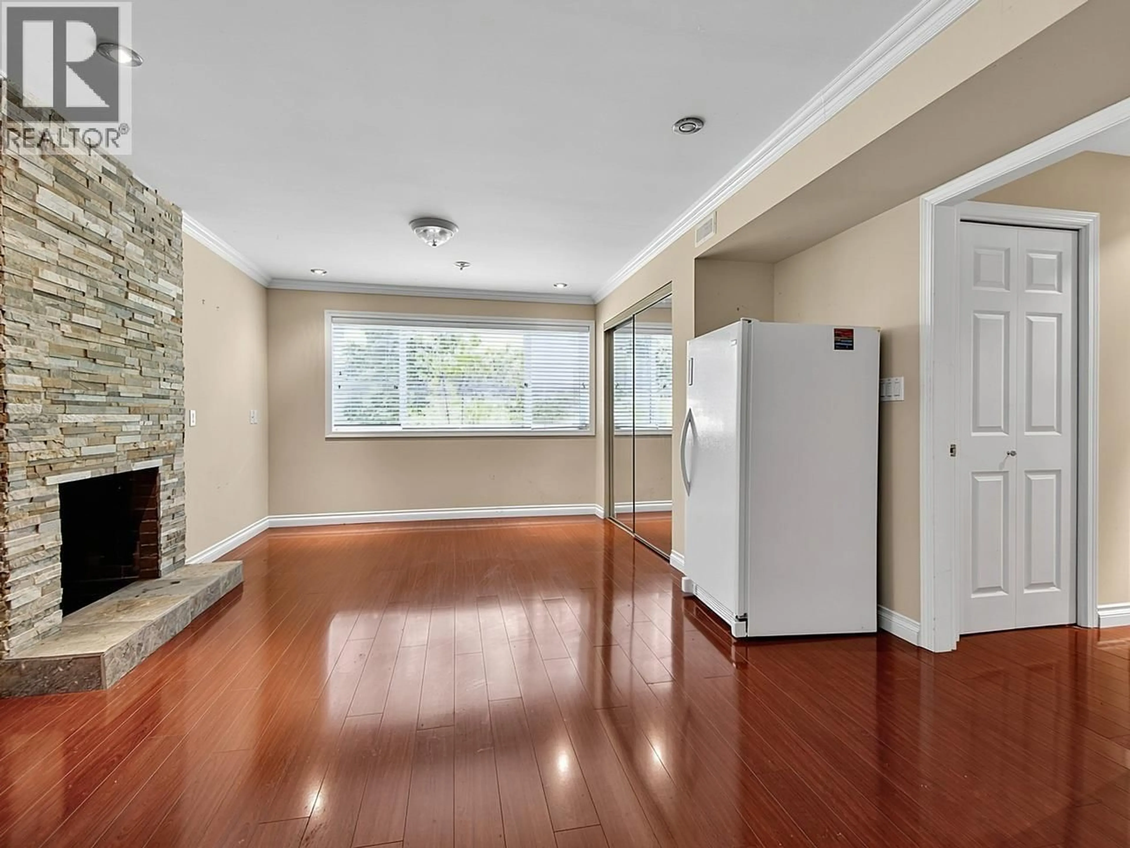 Unknown for 1106 HEYWOOD STREET, North Vancouver British Columbia V7L1H4