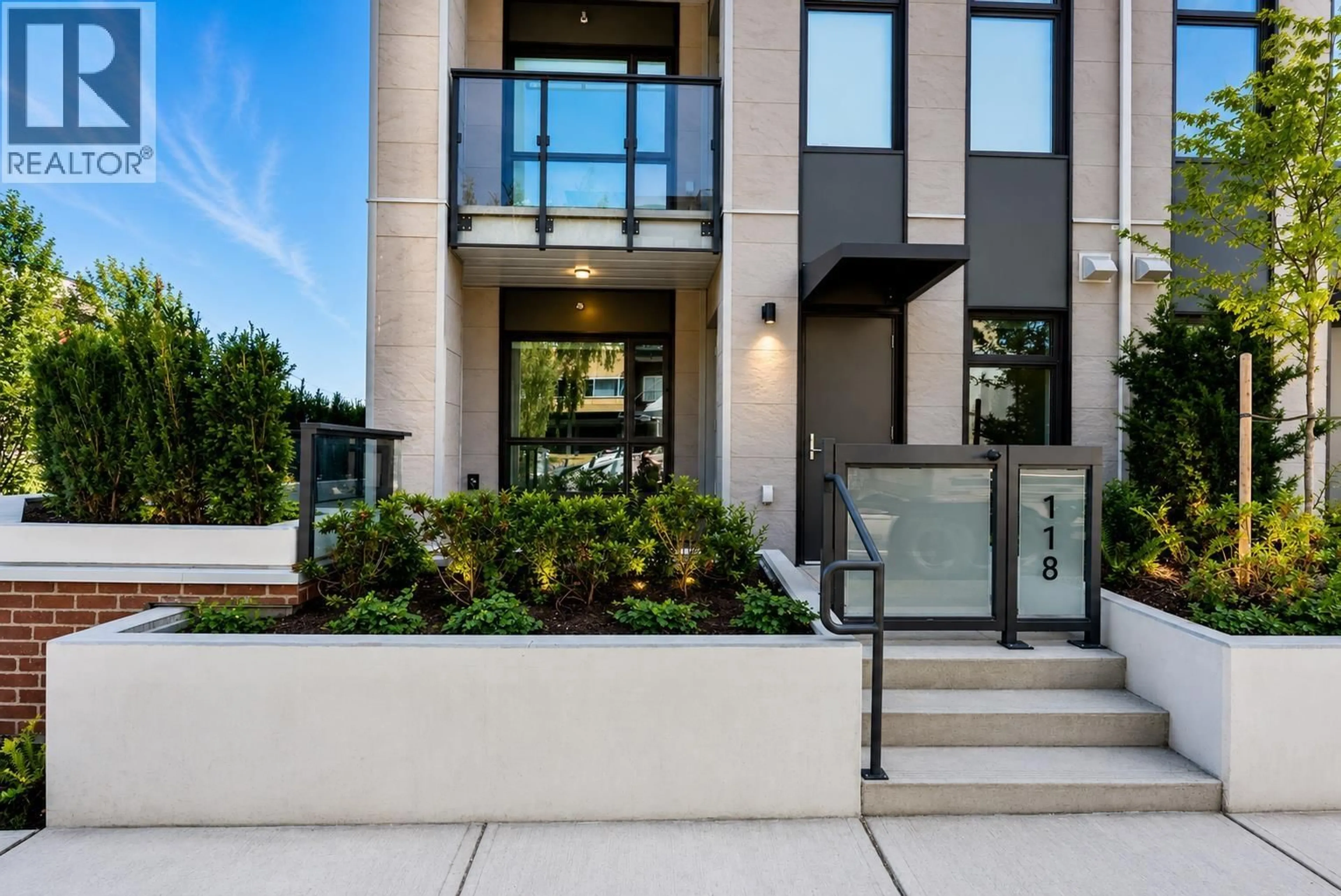 Unknown for 118 - 82 FIRST STREET, New Westminster British Columbia V3L2G1