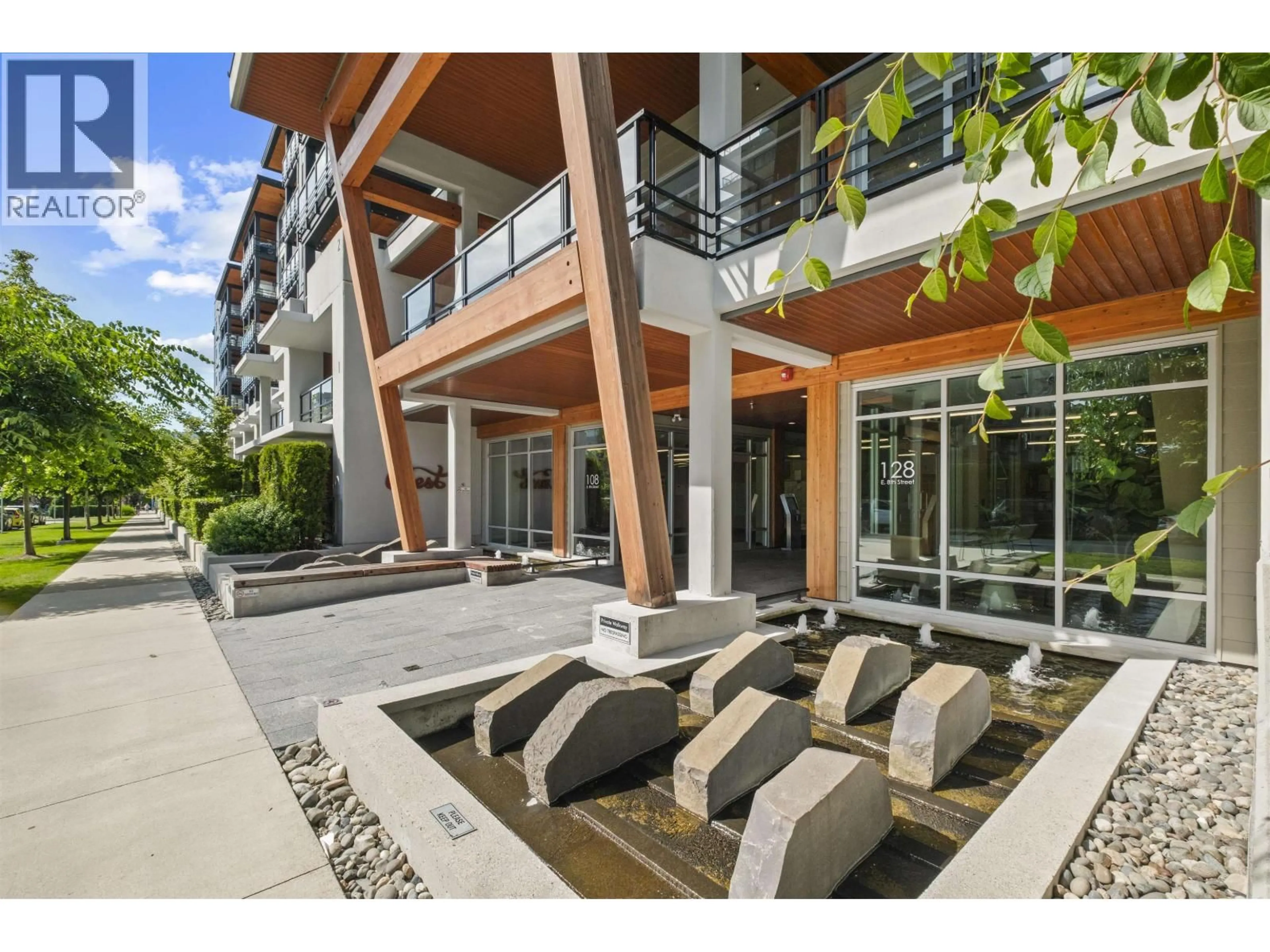 Patio, unknown for 209 - 128 8TH STREET, North Vancouver British Columbia V7L0H2