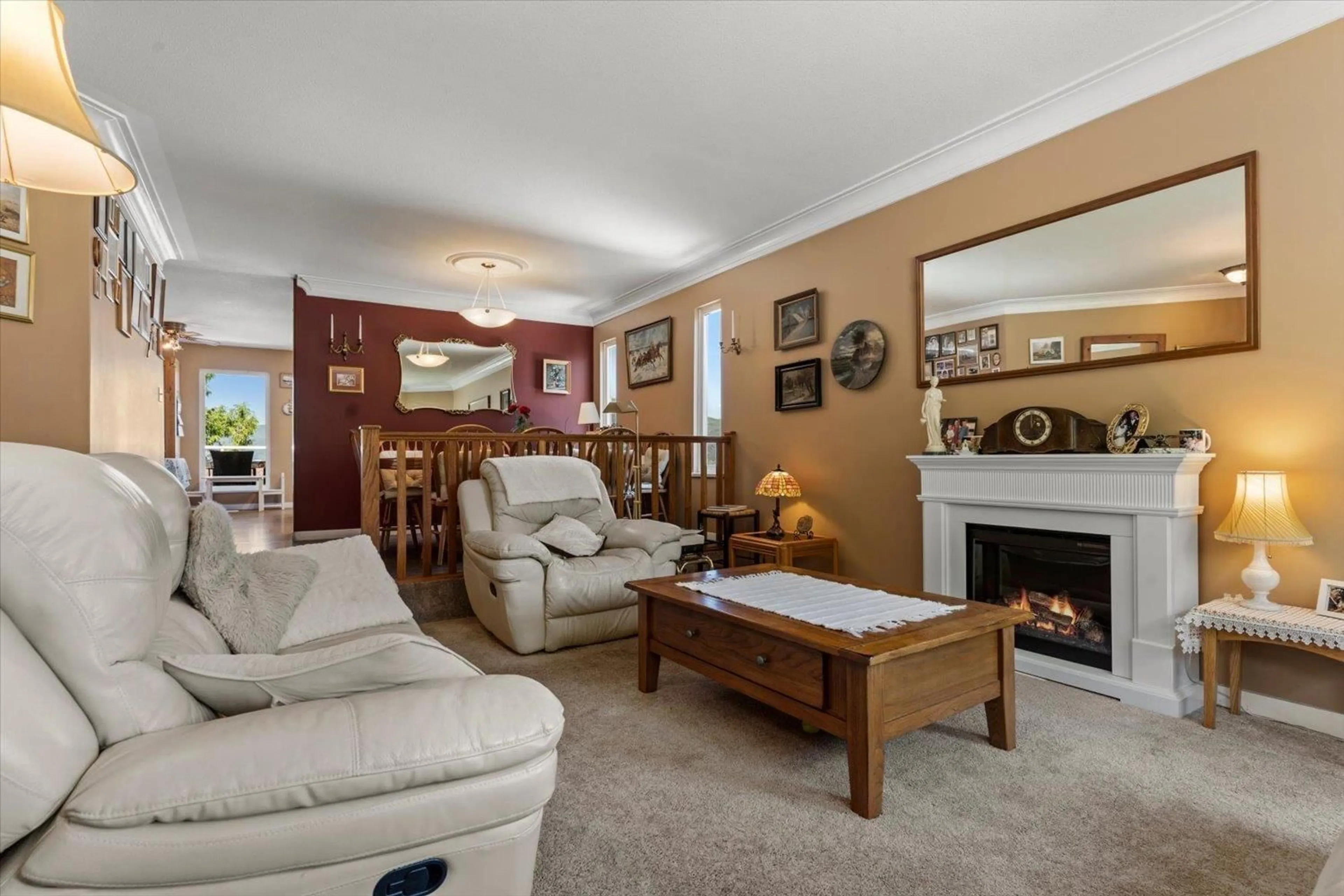 Living room with furniture, unknown for 47465 SWALLOW CRESCENT, Chilliwack British Columbia V2P7P8