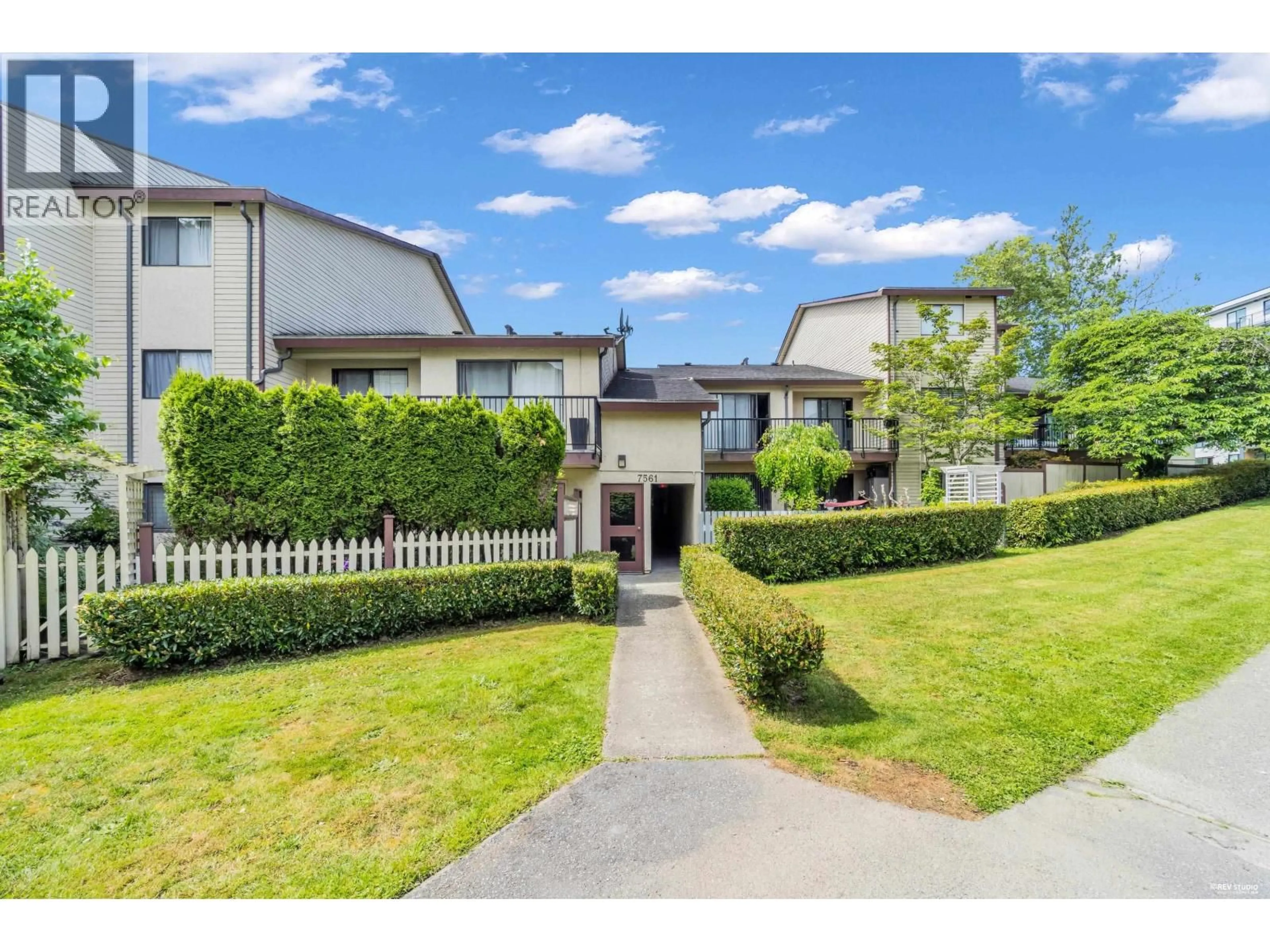 A pic from outside/outdoor area/front of a property/back of a property/a pic from drone, street for 10 - 7561 HUMPHRIES COURT, Burnaby British Columbia V3N4K9