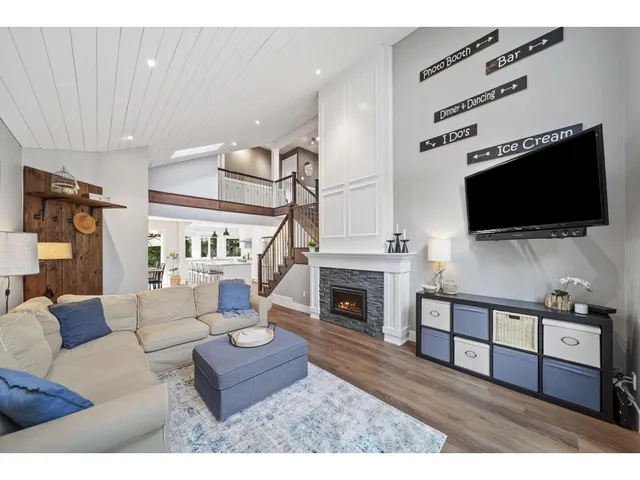 10942 63A AVENUE, Delta 5