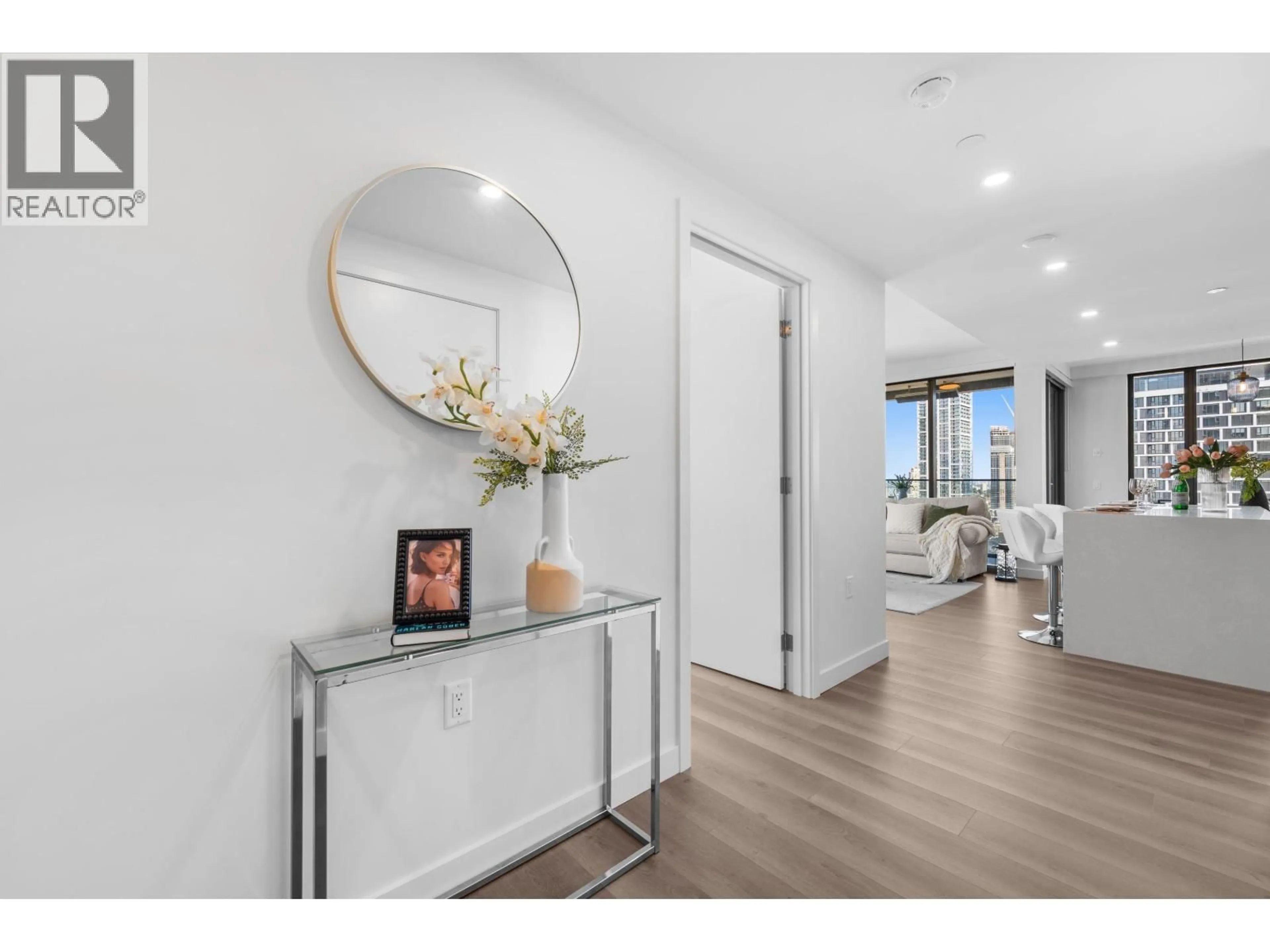 Indoor entryway for 2108 - 5987 WILSON AVENUE, Burnaby British Columbia V5H0L7