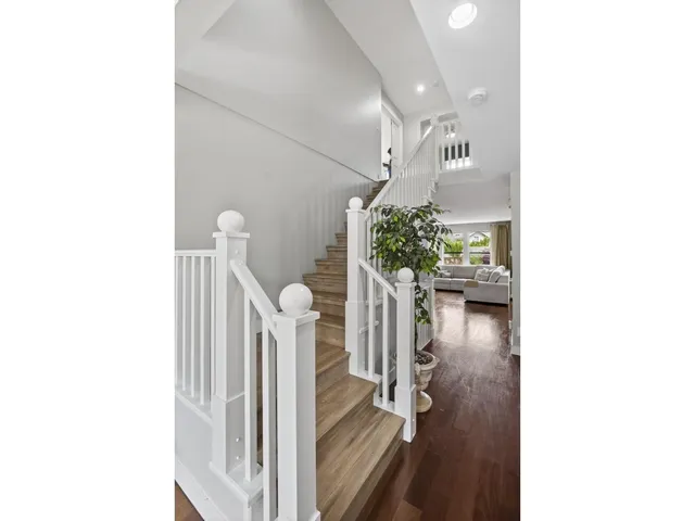 14273 36A AVENUE, Surrey 5