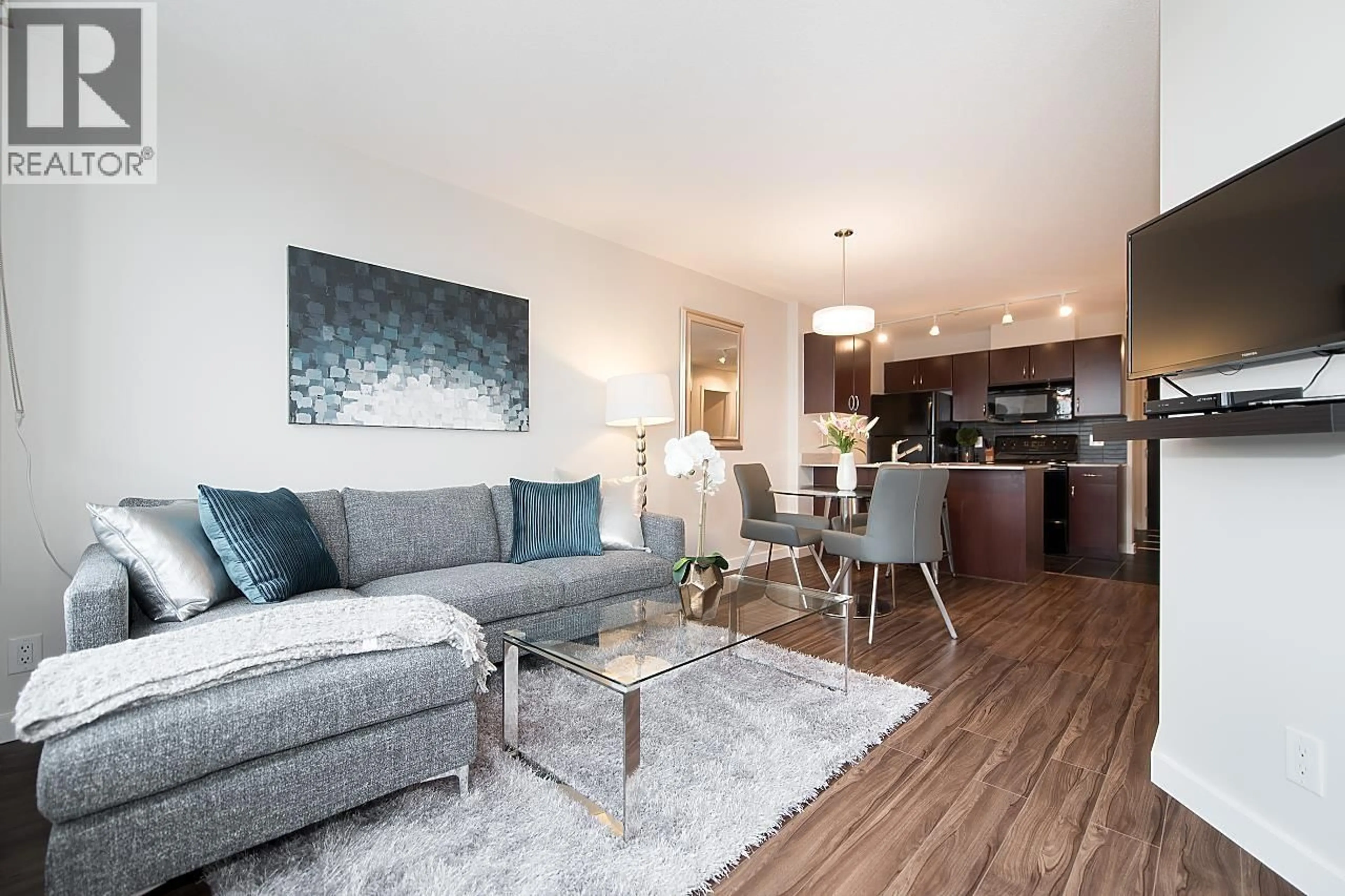 Living room with furniture, wood/laminate floor for 2123 - 938 SMITHE STREET, Vancouver British Columbia V6Z3H8
