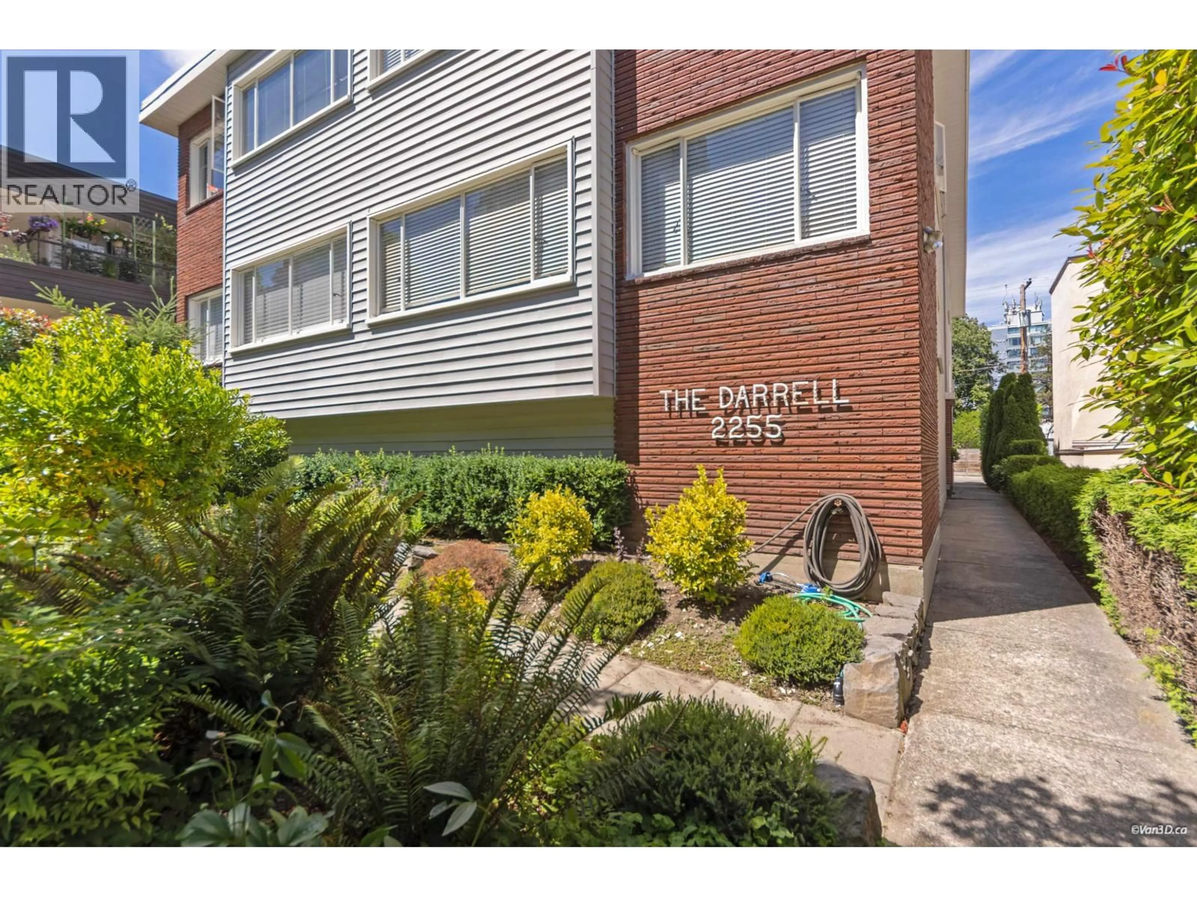 Unknown for 3 - 2255 40TH AVENUE, Vancouver British Columbia V6M1W7