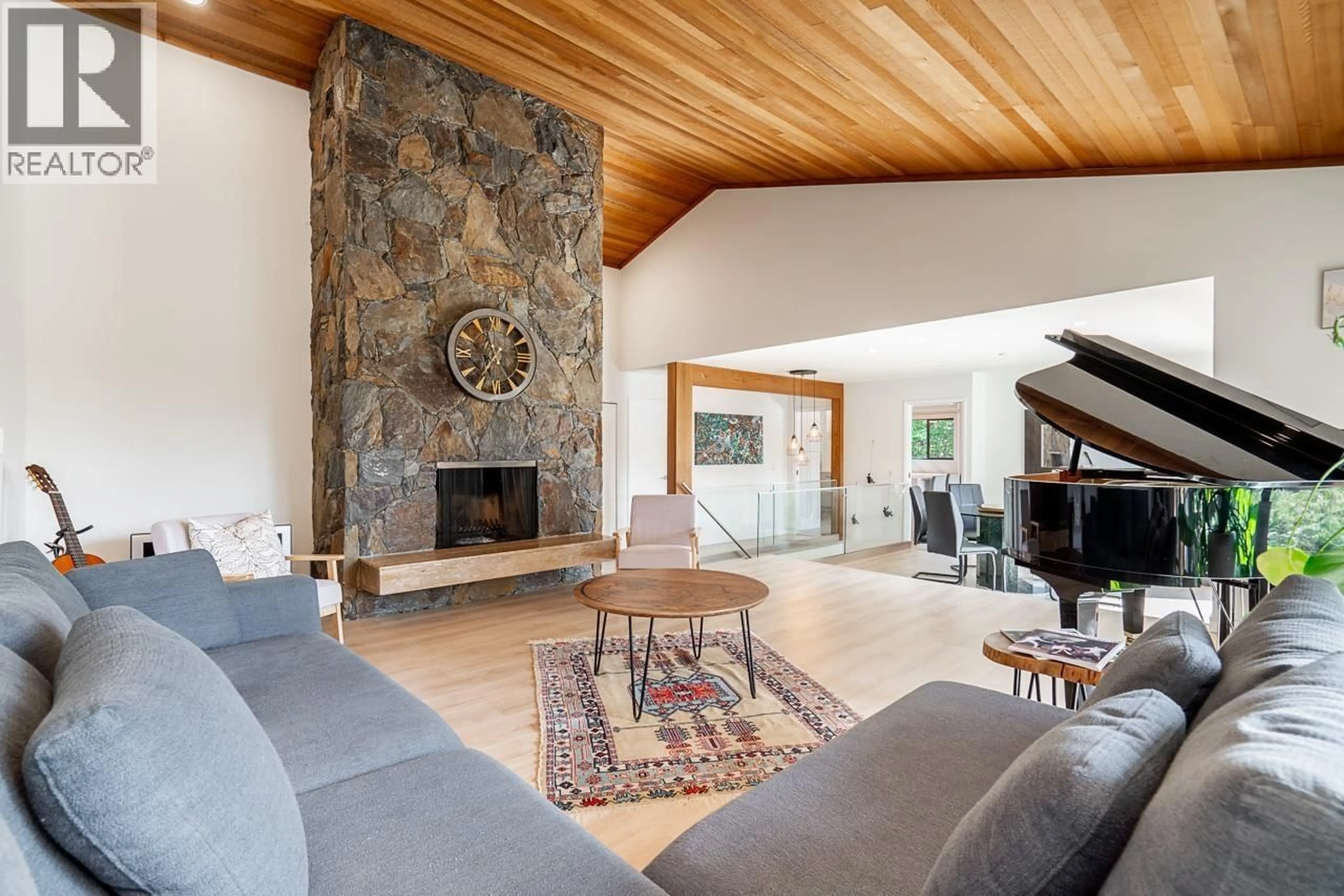 Living room with furniture, unknown for 4643 PORT VIEW PLACE, West Vancouver British Columbia V7S3A4