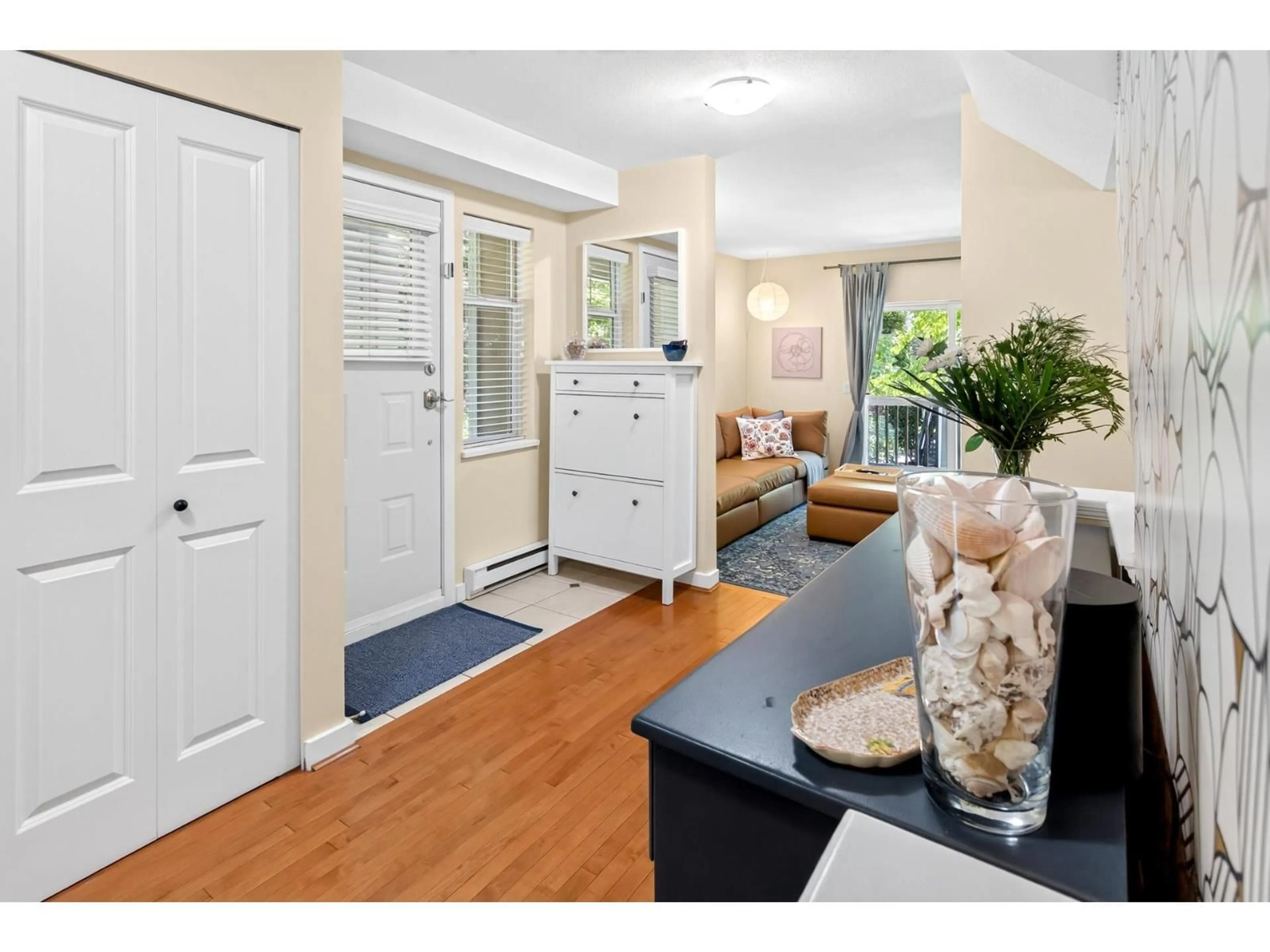 Indoor entryway for 59 - 15233 34 AVENUE, Surrey British Columbia V3Z2T7