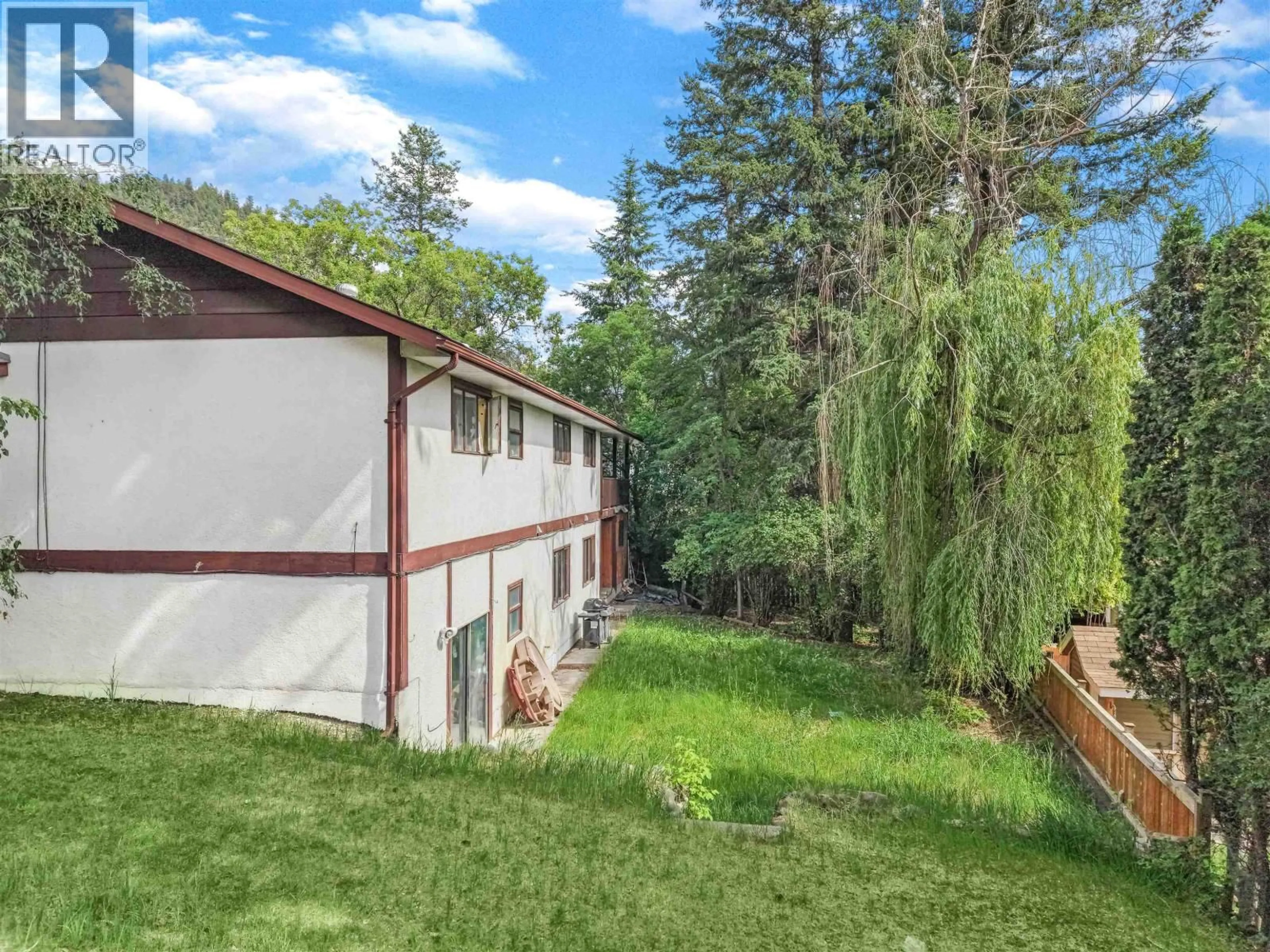 A pic from outside/outdoor area/front of a property/back of a property/a pic from drone, unknown for 1275 12TH AVENUE, Williams Lake British Columbia V2G4P8