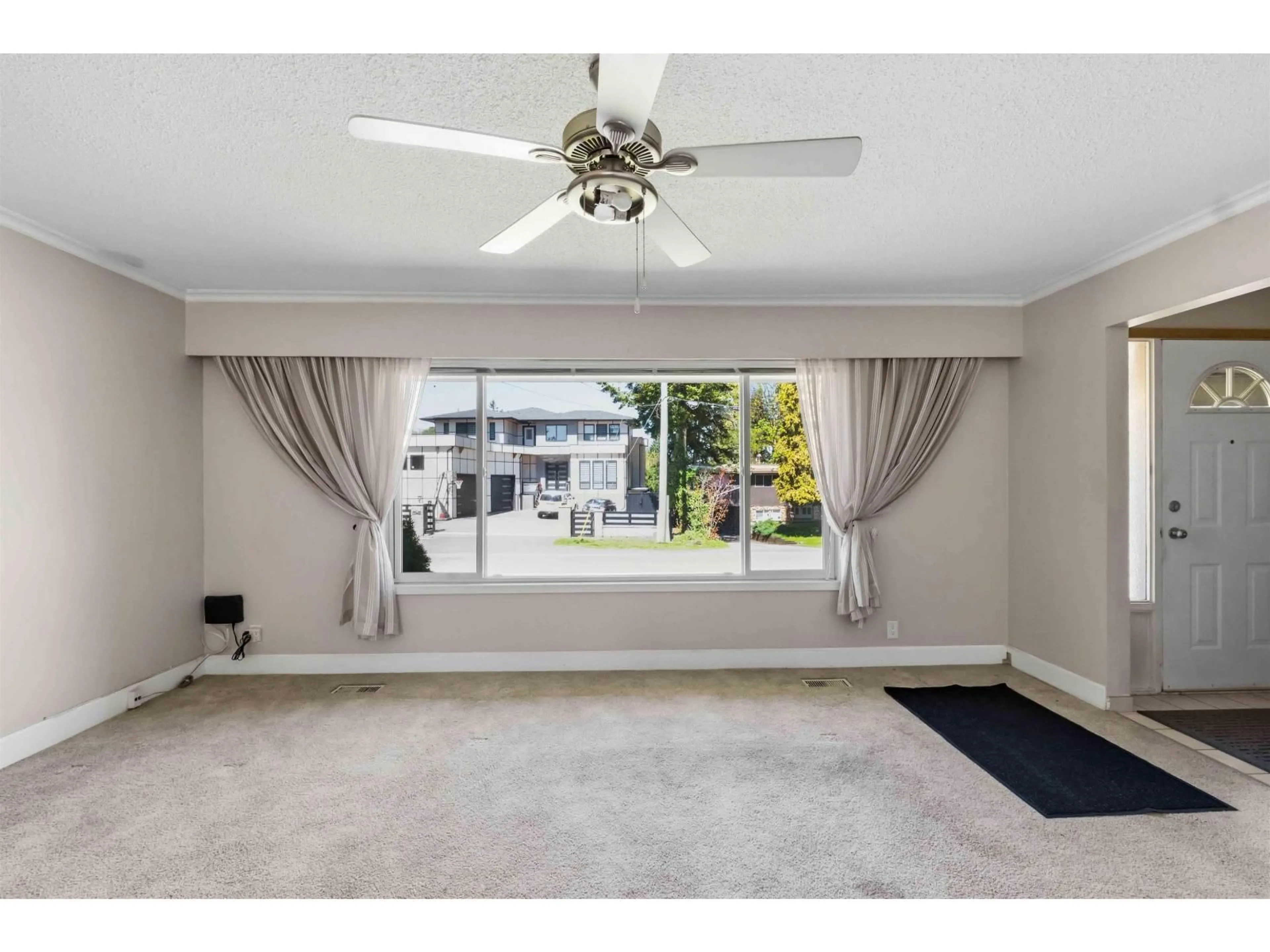 A pic of a room for 31806 CARLSRUE AVENUE, Abbotsford British Columbia V2T2J5