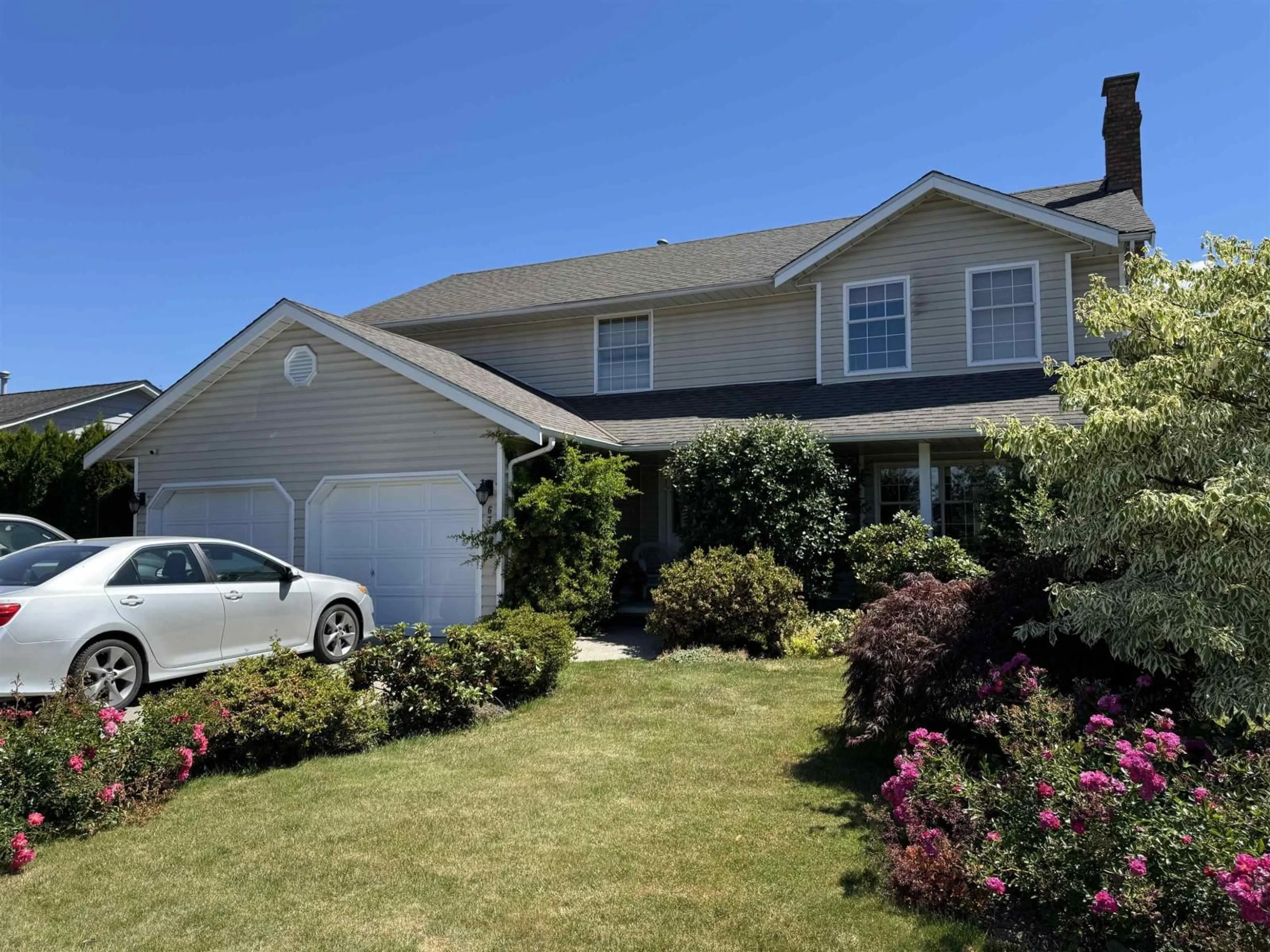 Home with vinyl exterior material, street for 6758 VANMAR STREET, Chilliwack British Columbia V2R2W1