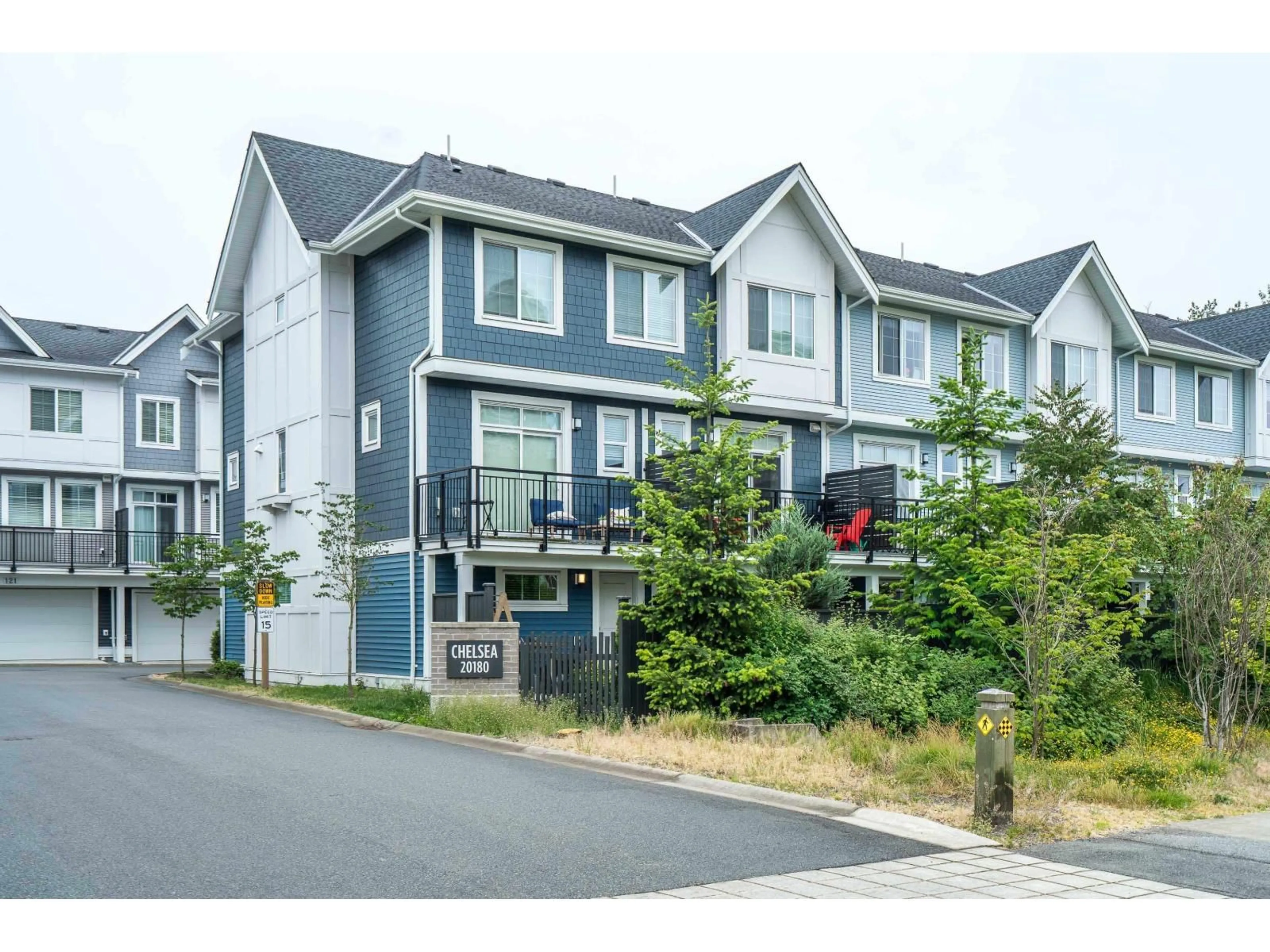 Home with vinyl exterior material, street for 63 - 20180 84 AVENUE, Langley British Columbia V2Y3N5