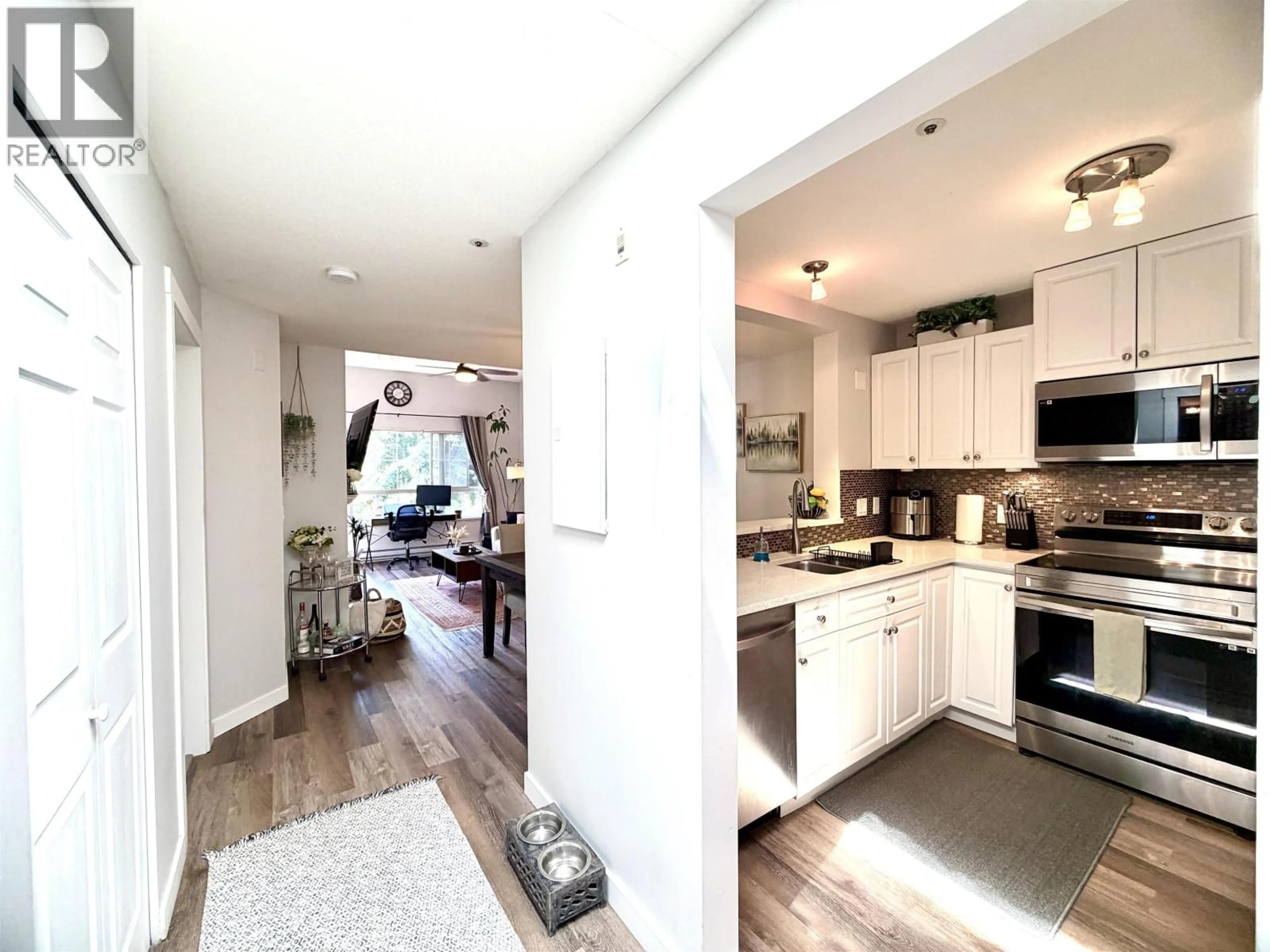 Open concept kitchen, unknown for 412 - 2960 PRINCESS CRESCENT, Coquitlam British Columbia V3B7P2