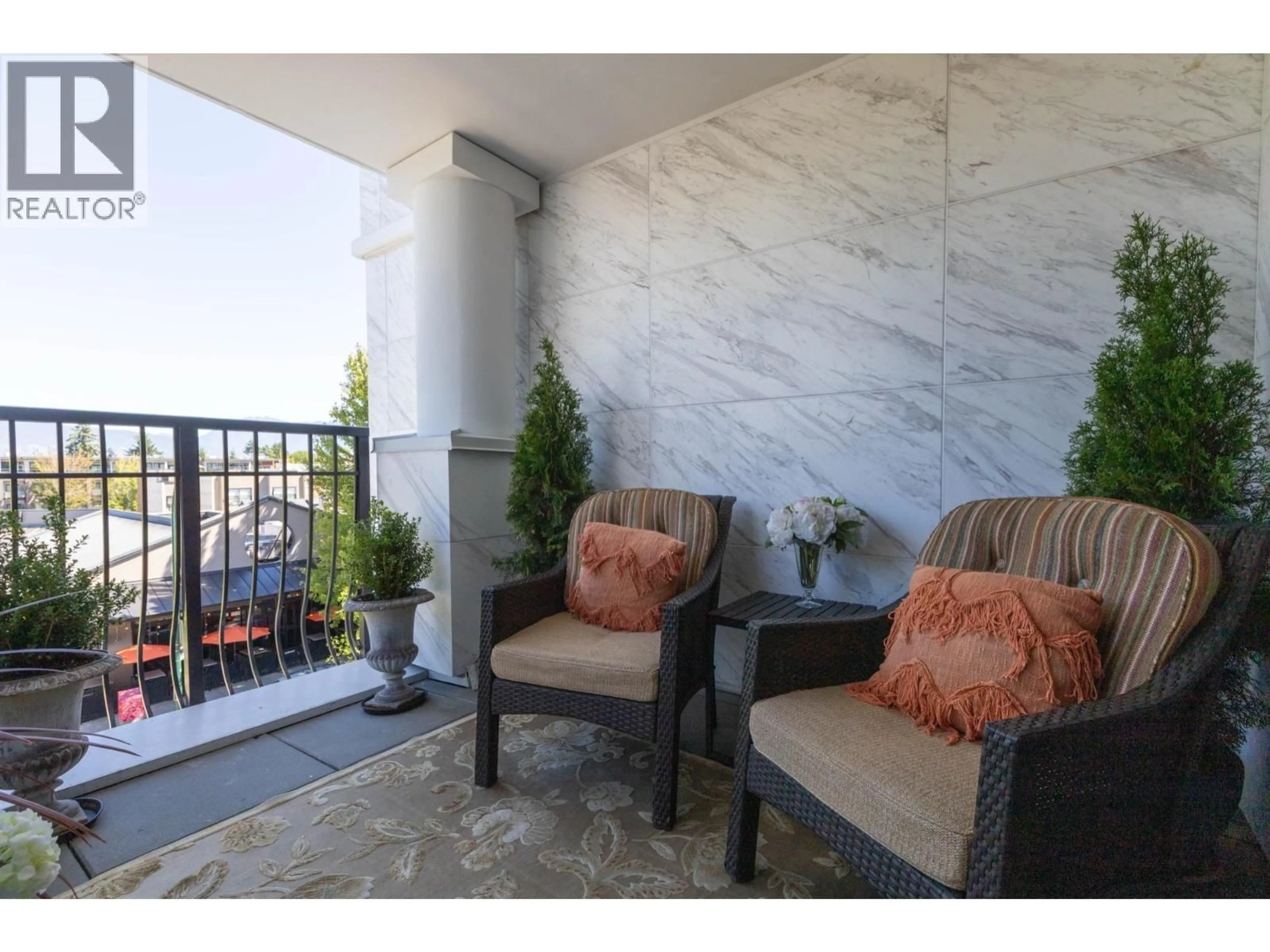 Patio, street for 310 - 3668 10TH AVENUE, Vancouver British Columbia V6R0G4