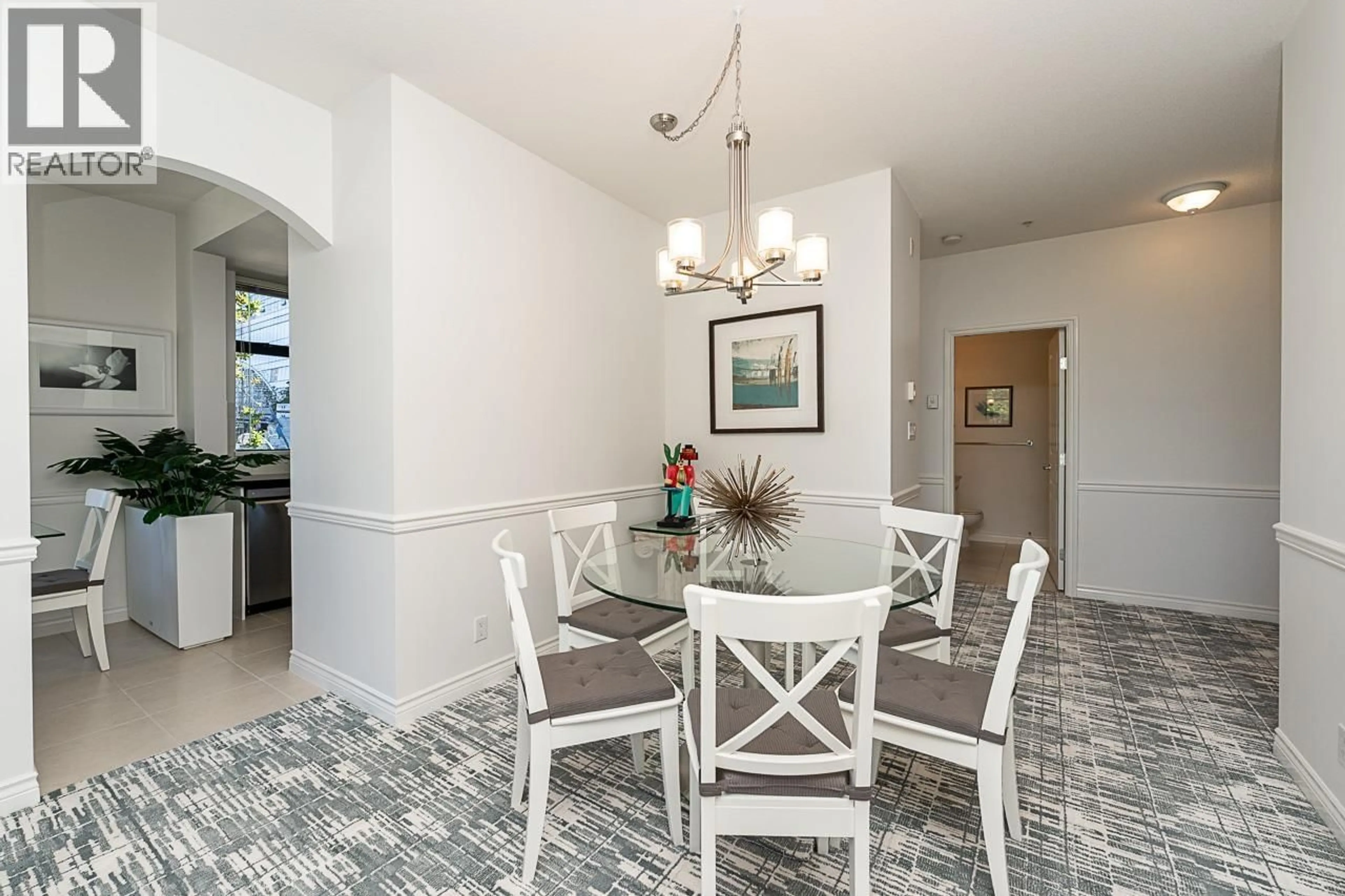 Dining room, ceramic/tile floor for 307 - 588 45TH AVENUE, Vancouver British Columbia V5Z4S3