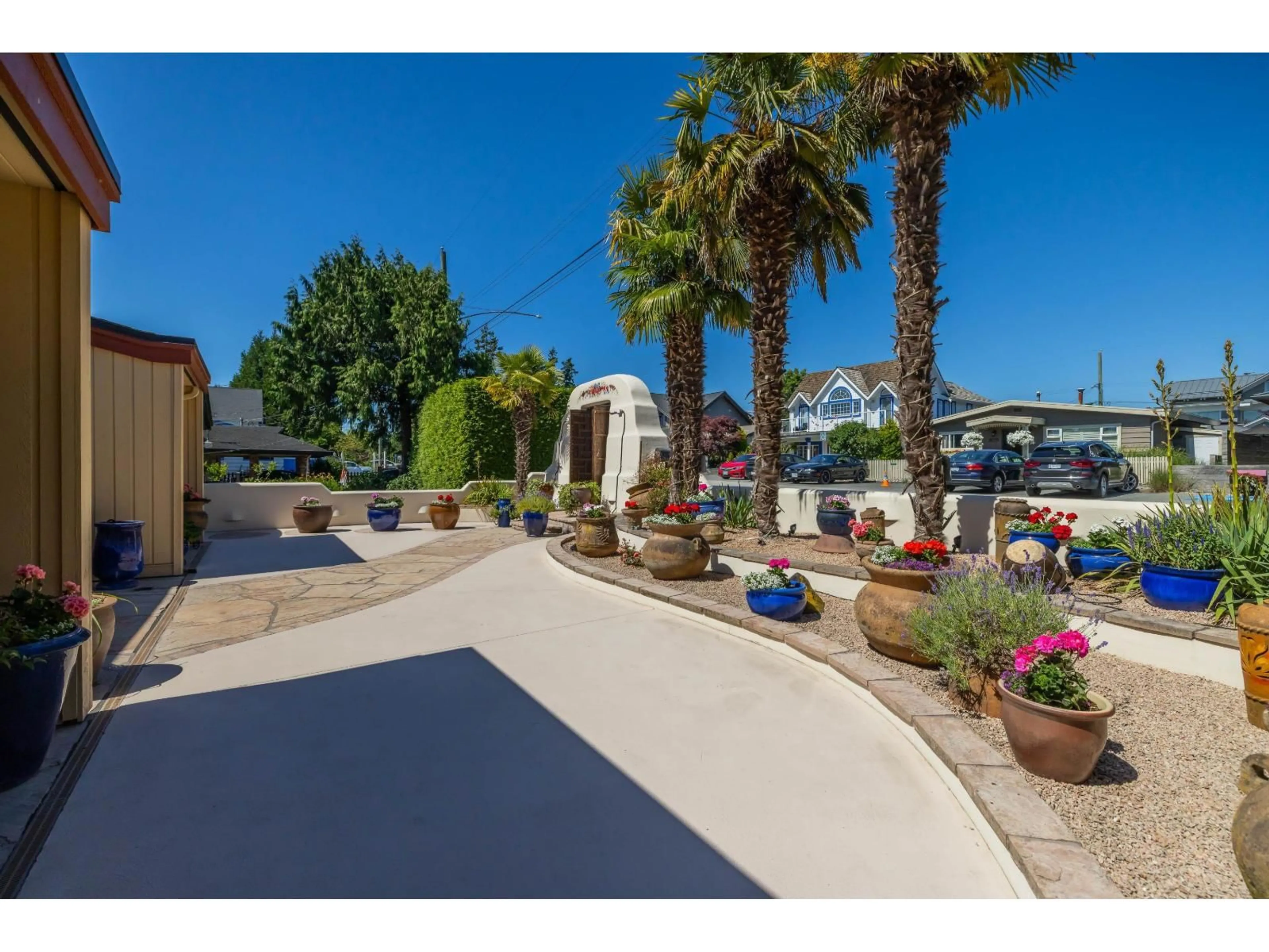 Patio, street for 3080 MCBRIDE AVENUE, Surrey British Columbia V4A3H1