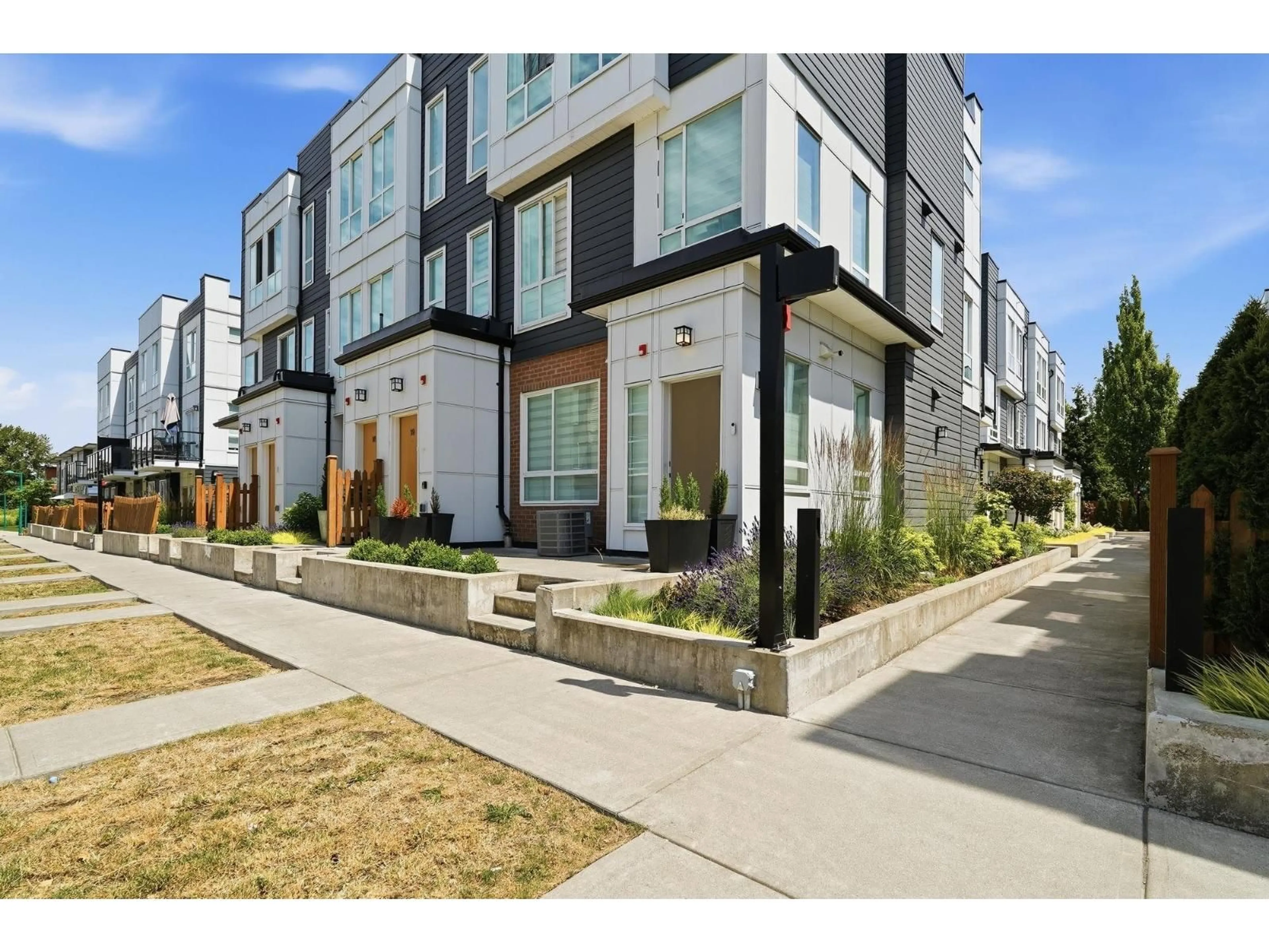 Unknown for 20 - 18855 72 AVENUE, Surrey British Columbia V4N6X2