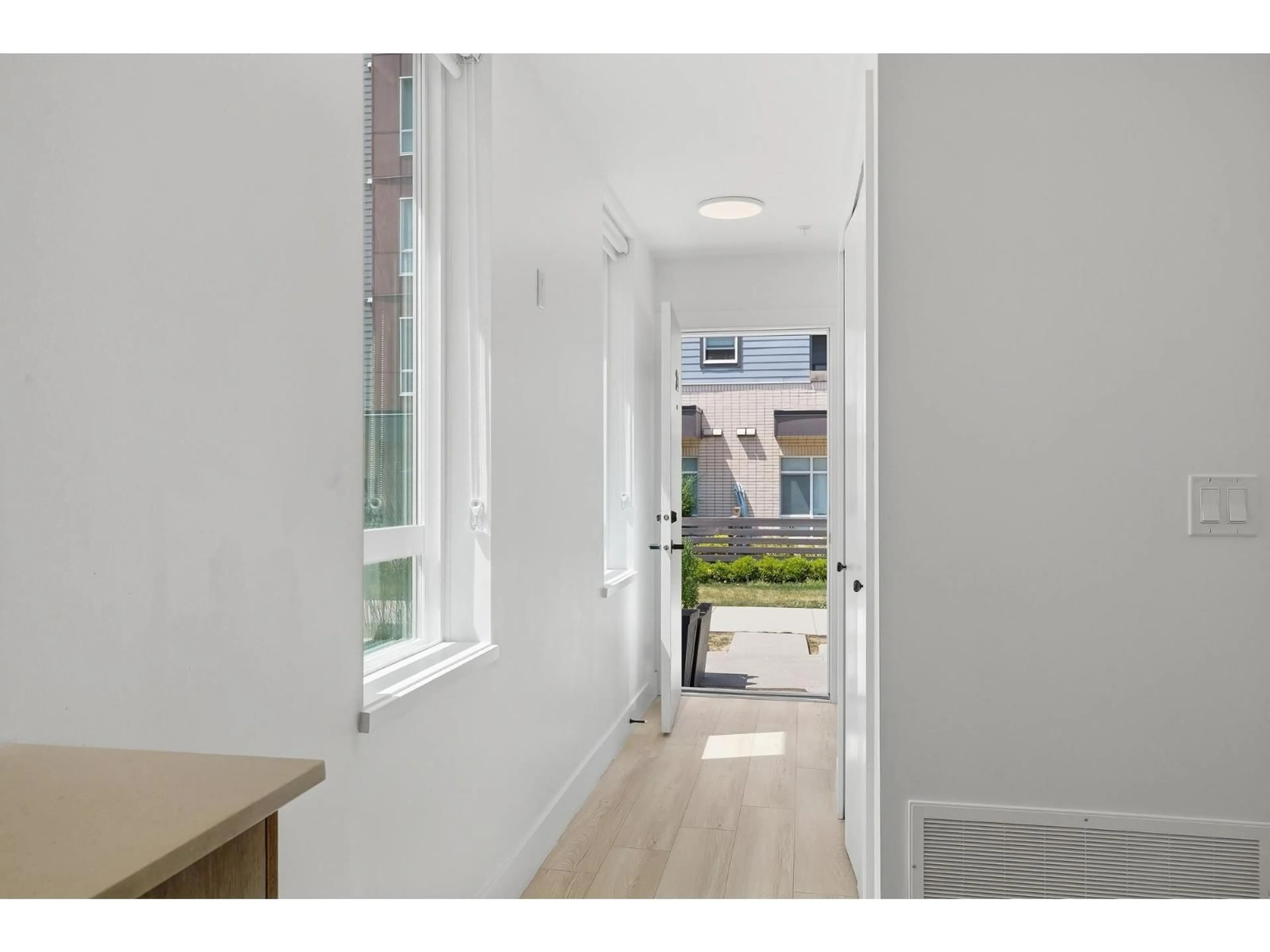Indoor entryway for 20 - 18855 72 AVENUE, Surrey British Columbia V4N6X2