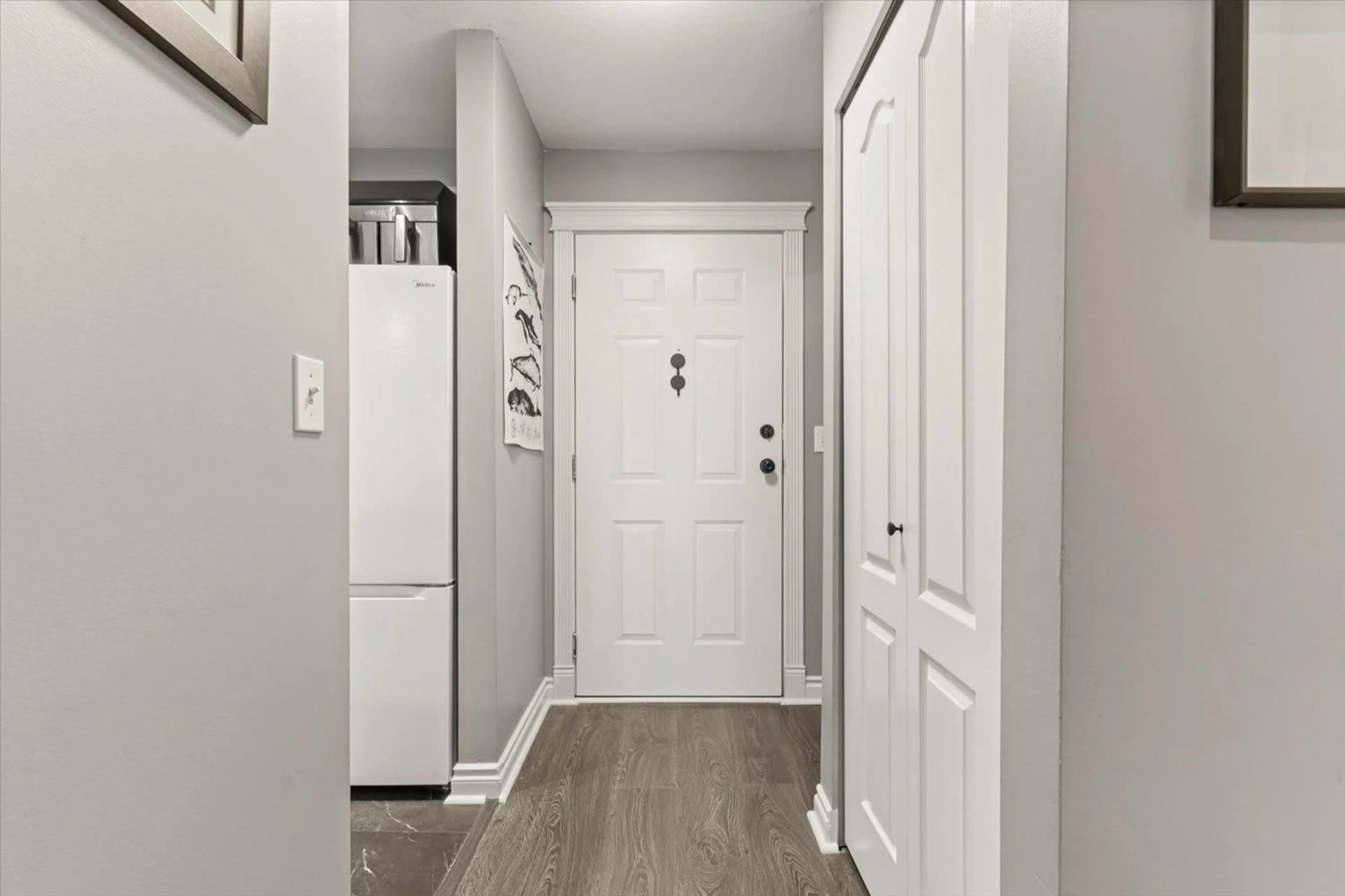 Indoor entryway for 343 - 33173 OLD YALE ROAD, Abbotsford British Columbia V2S2J4