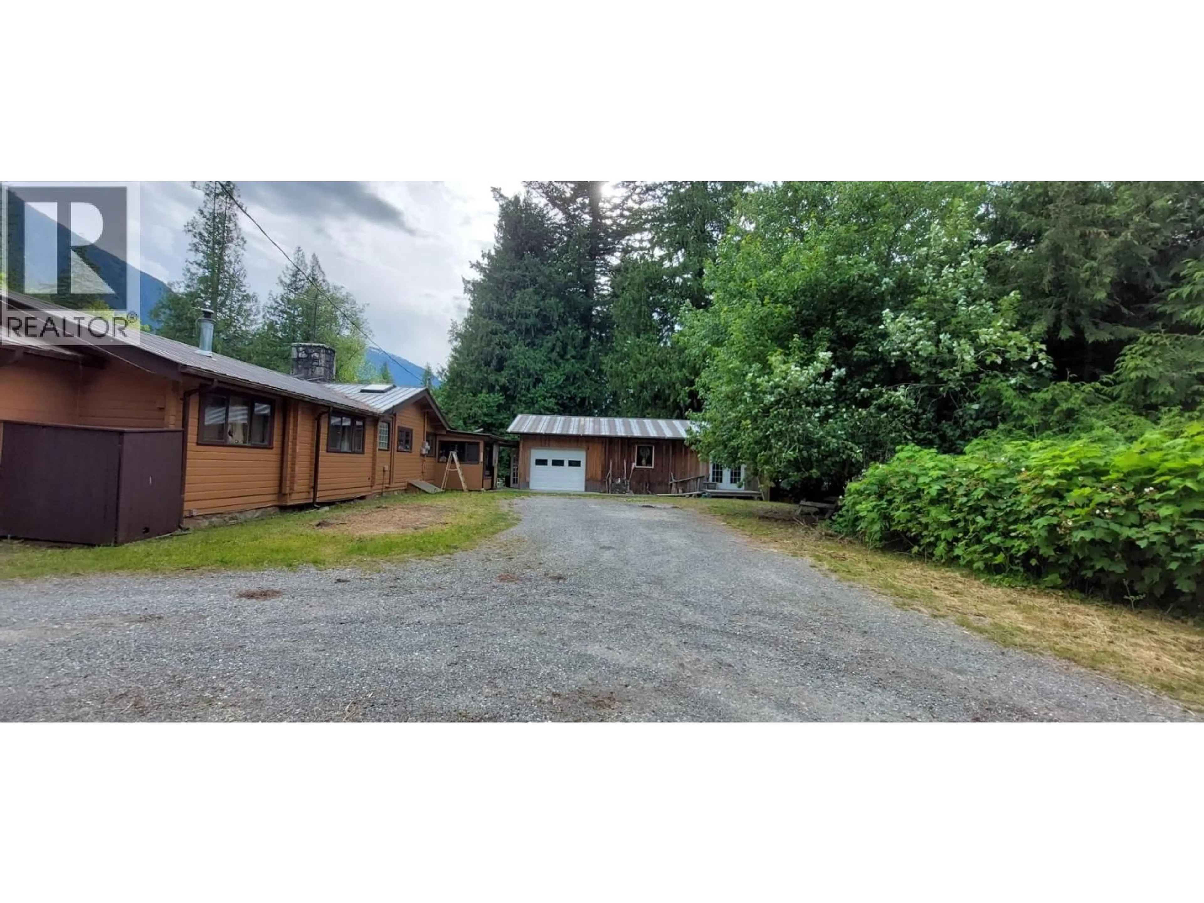 A pic from outside/outdoor area/front of a property/back of a property/a pic from drone, unknown for 1156 MACK ROAD, Bella Coola British Columbia V0T1C0