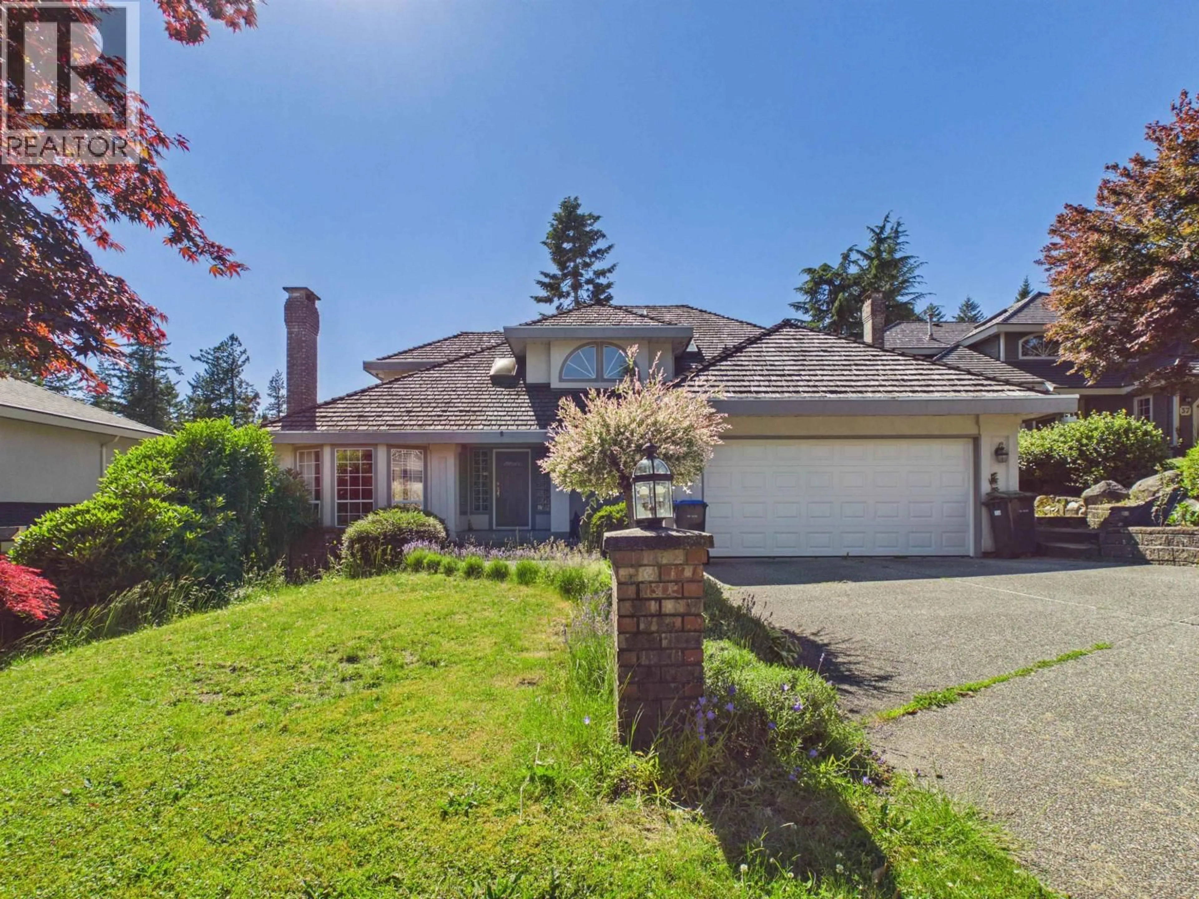 A pic from outside/outdoor area/front of a property/back of a property/a pic from drone, street for 35 WILDWOOD DRIVE, Port Moody British Columbia V3H4M5
