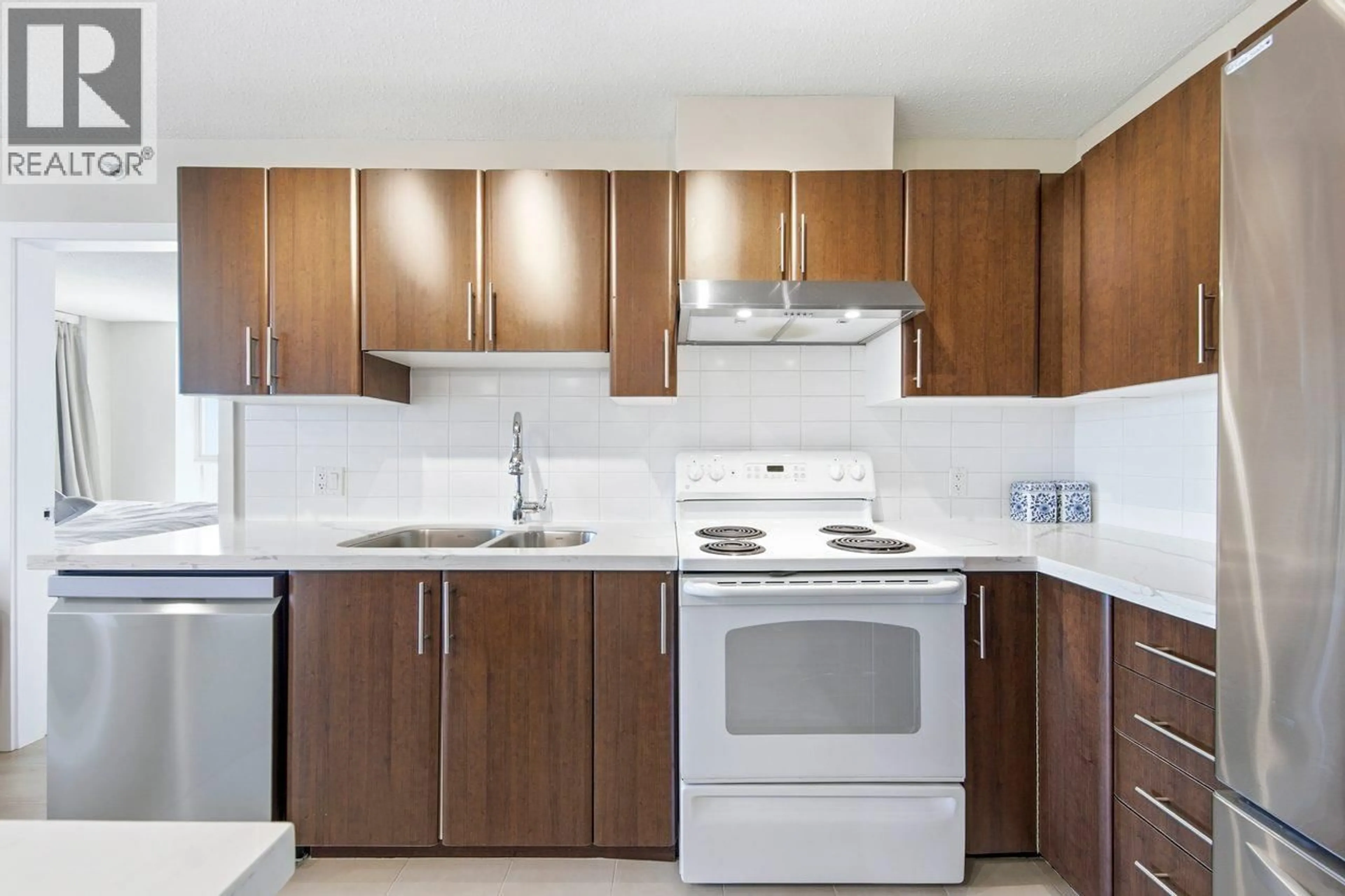 Standard kitchen, unknown for 3203 - 1178 HEFFLEY CRESCENT, Coquitlam British Columbia V3B0A7