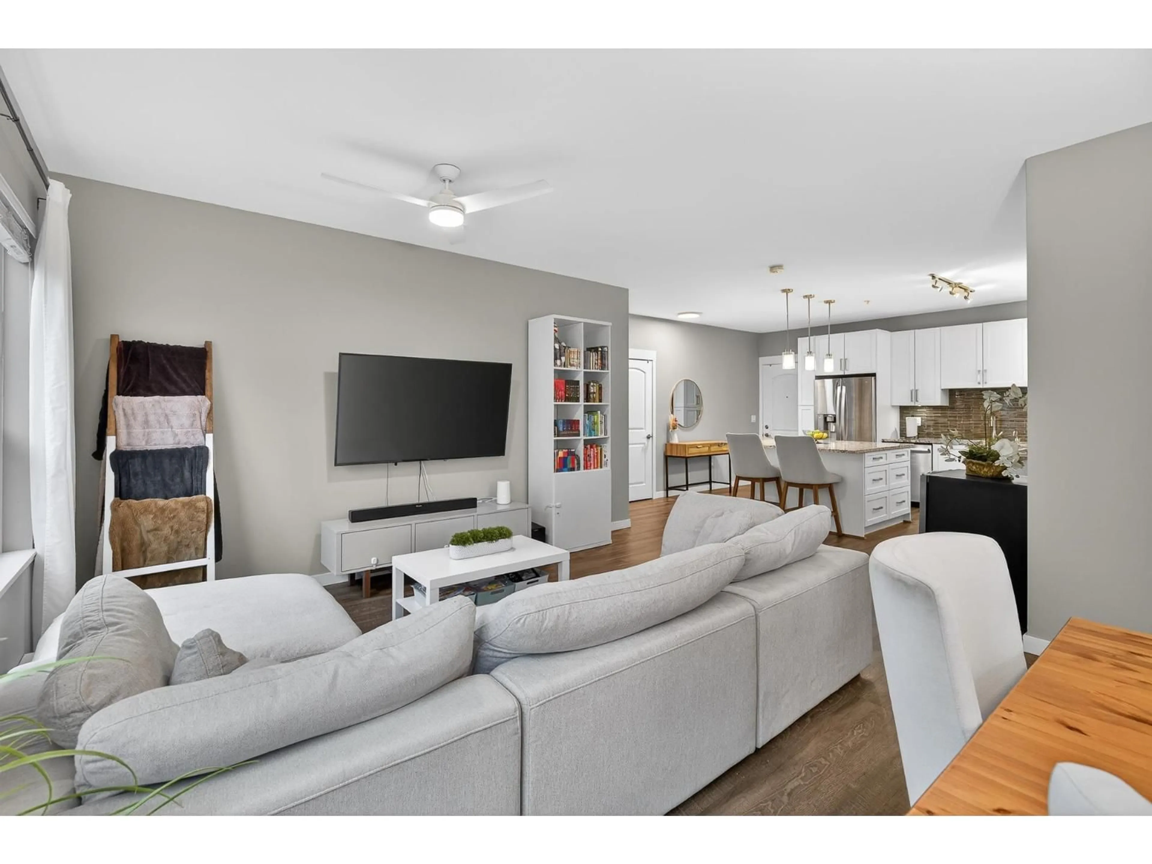 Living room with furniture, unknown for B102 - 6490 194 STREET, Surrey British Columbia V4N6J9
