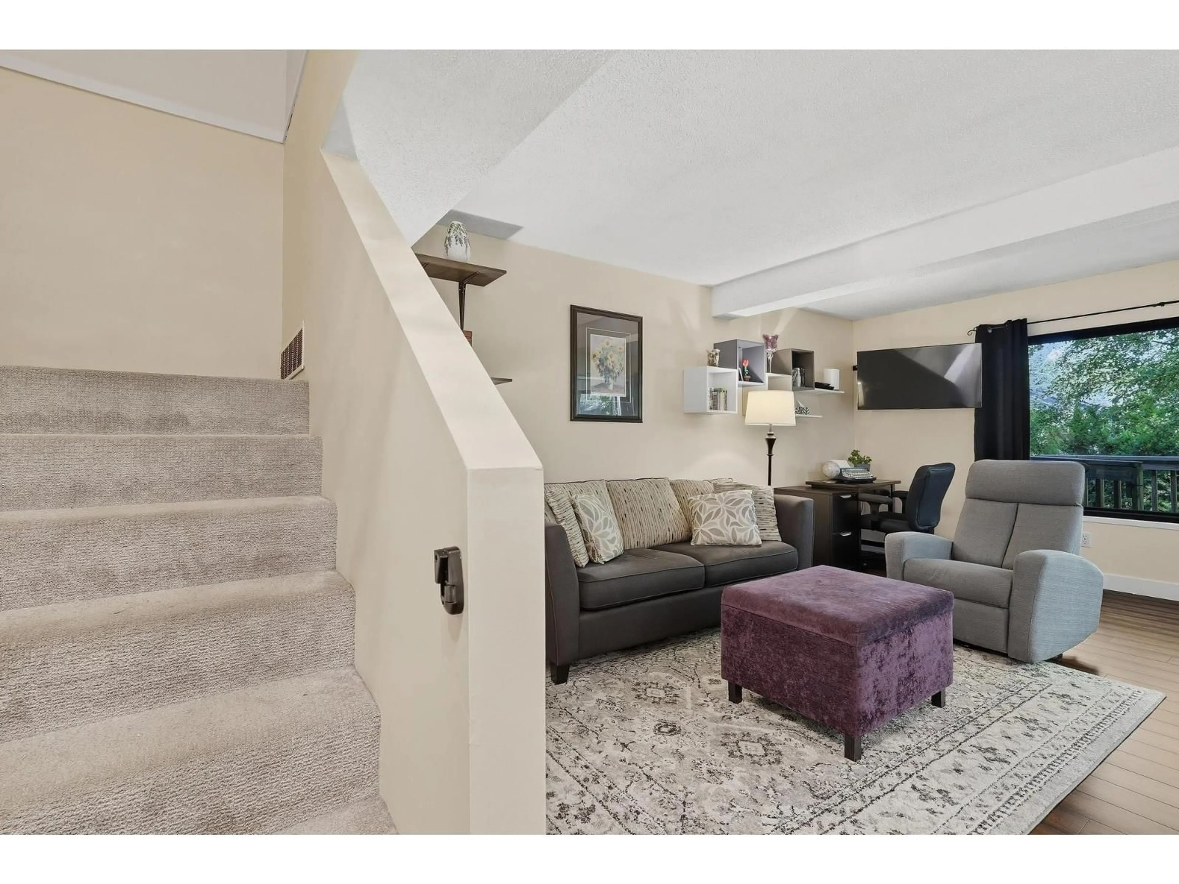 Living room with furniture, unknown for 15878 MCBETH ROAD, Surrey British Columbia V4A5X3