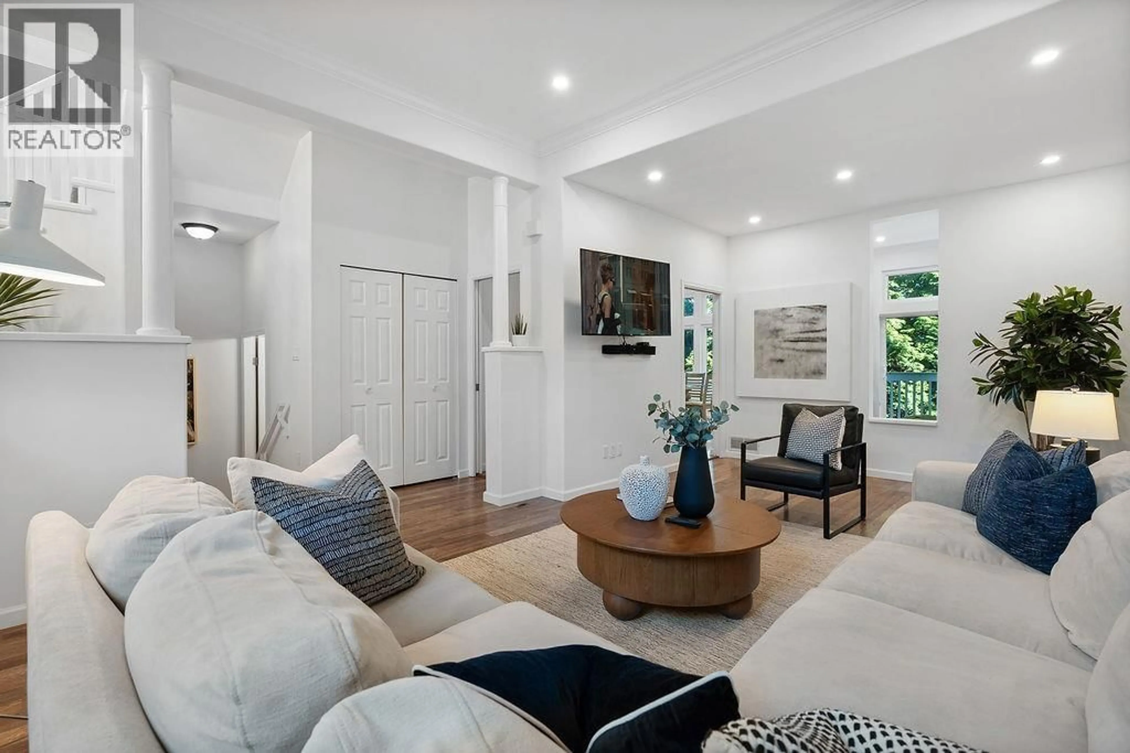 Living room with furniture, unknown for 10 - 1 ASPENWOOD DRIVE, Port Moody British Columbia V3H4X8