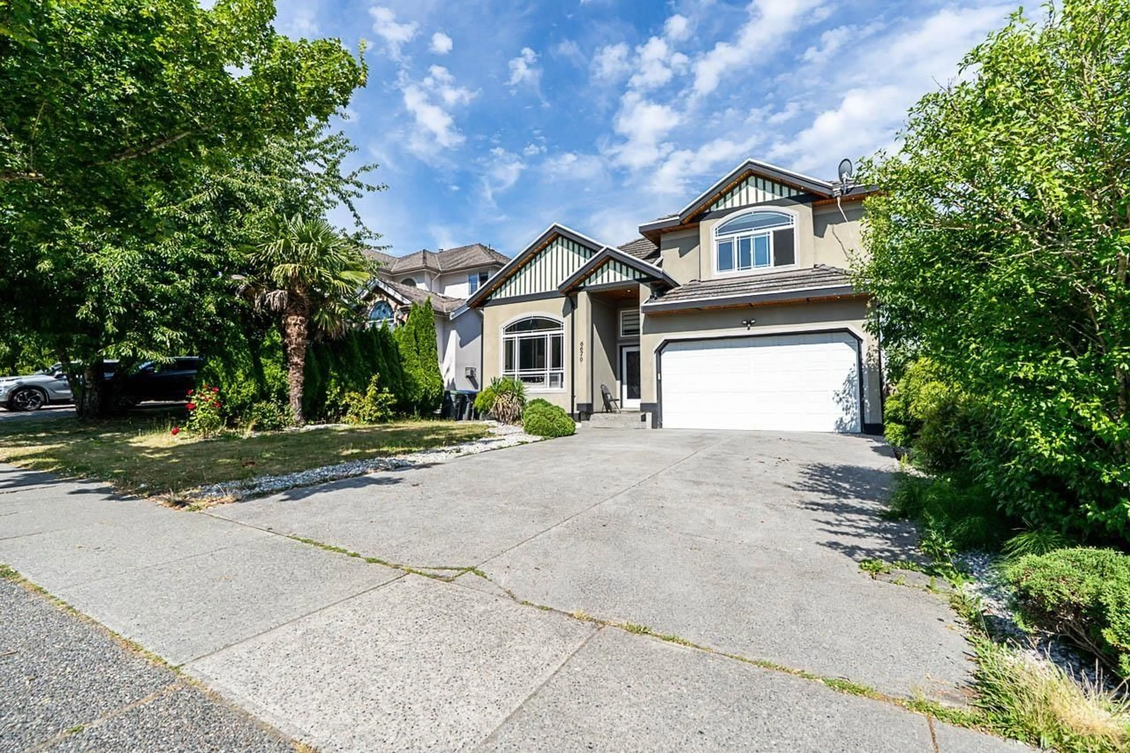 A pic from outside/outdoor area/front of a property/back of a property/a pic from drone, street for 6670 150 STREET, Surrey British Columbia V3S9G7