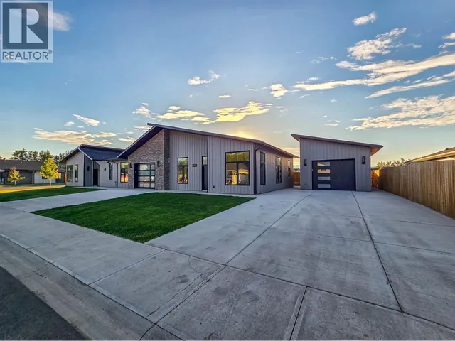 1048 PARKSIDE AVENUE, Smithers 2