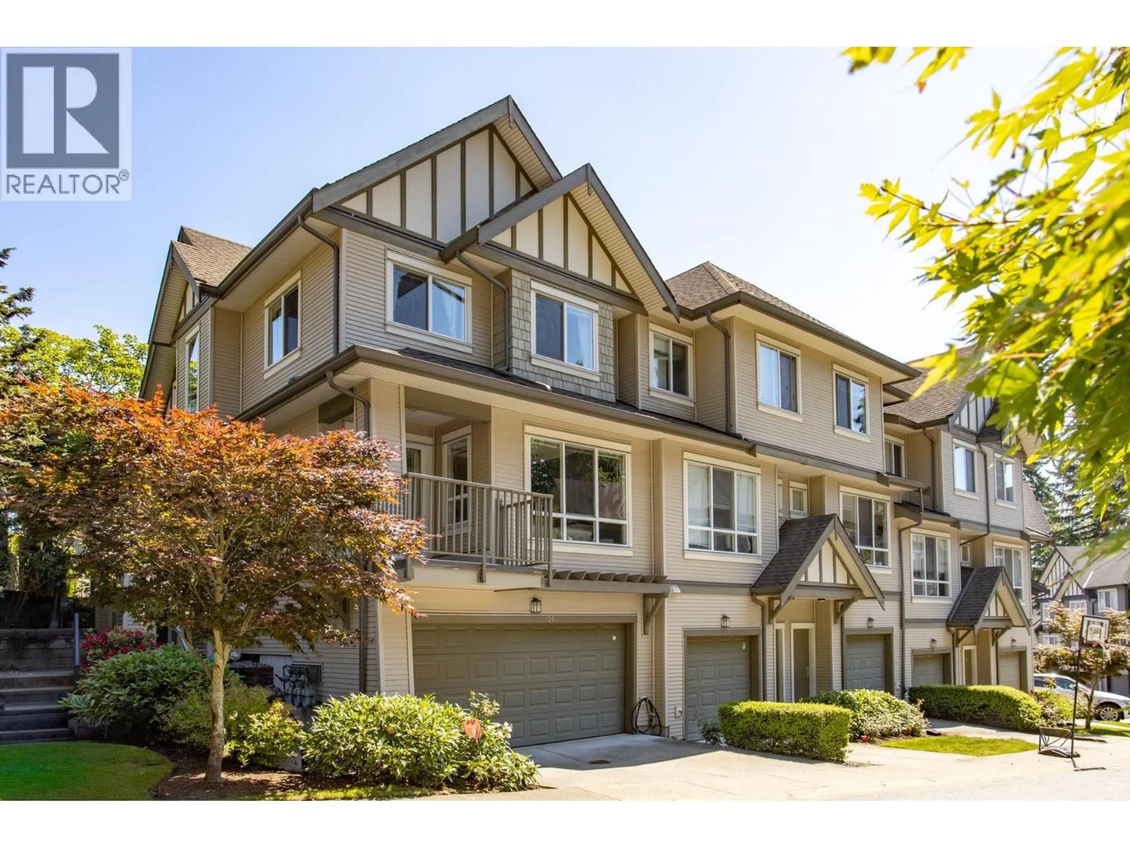 Home with vinyl exterior material, street for 120 - 9133 GOVERNMENT STREET, Burnaby British Columbia V3N0B1