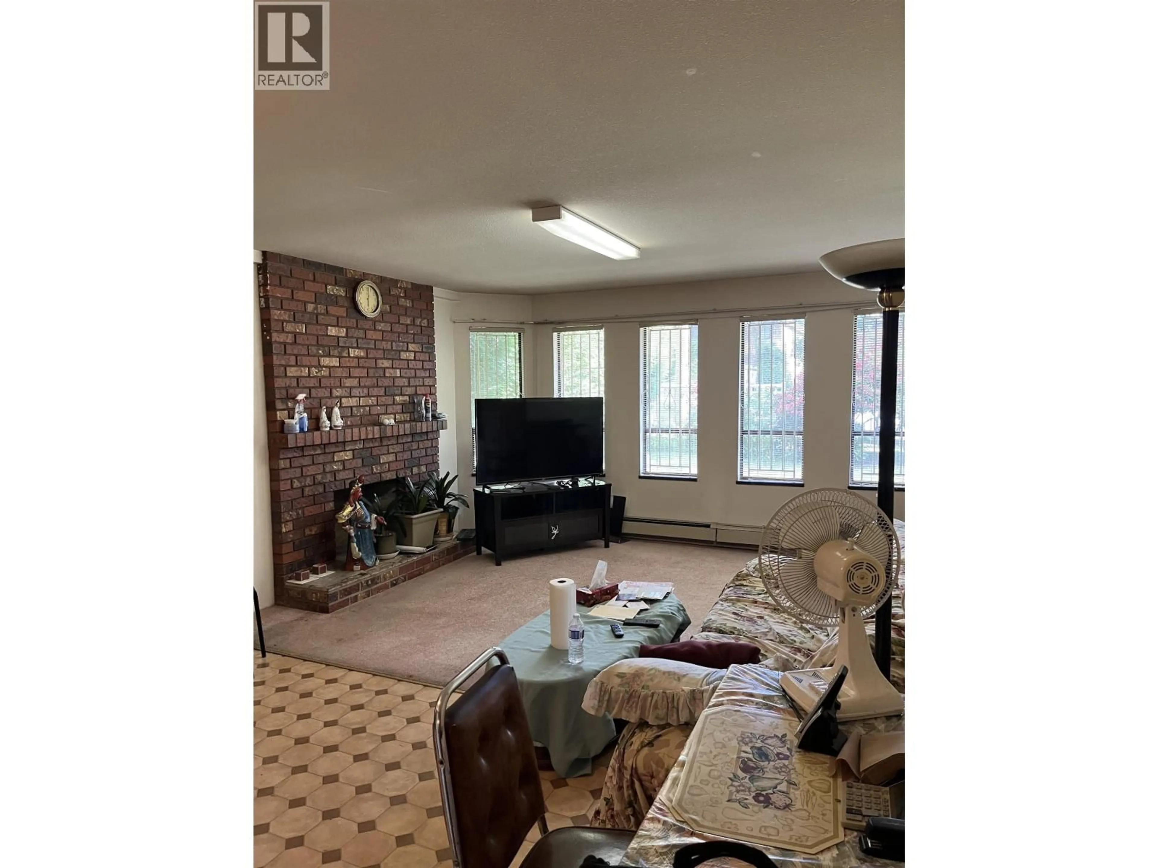 Living room with furniture, unknown for 1929 6TH AVENUE, Vancouver British Columbia V5N1P6