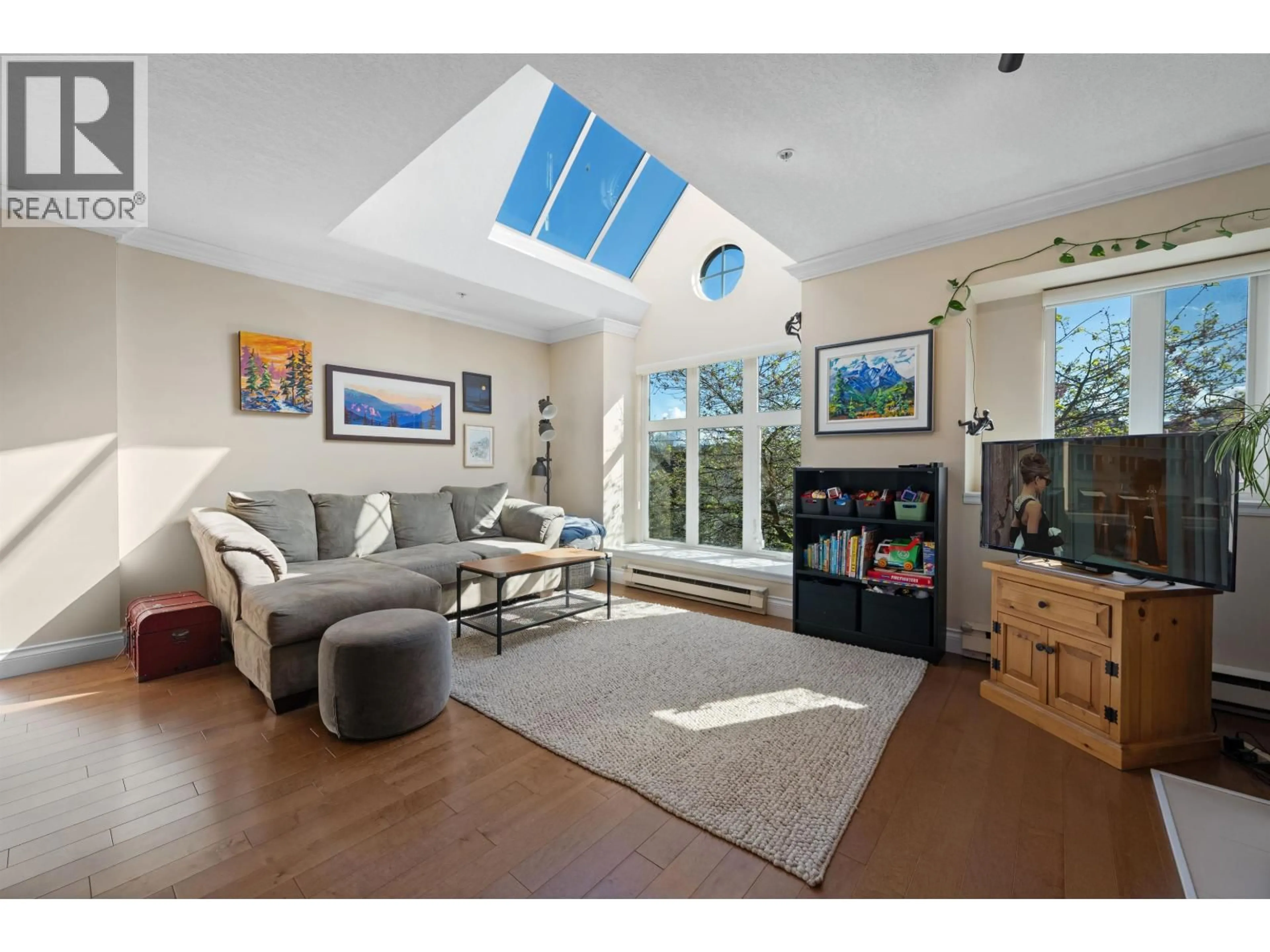 Living room with furniture, unknown for 2251 HEATHER STREET, Vancouver British Columbia V5Z4J9