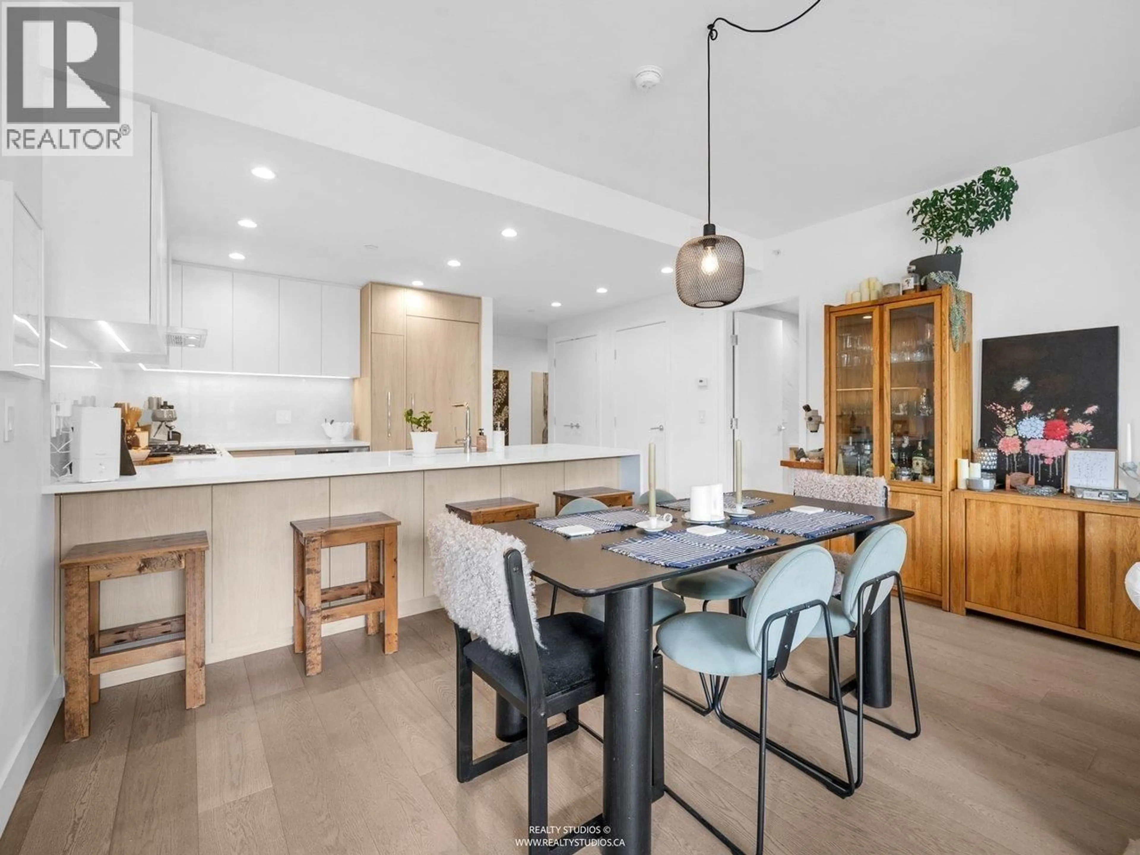 Open concept kitchen, unknown for 503 - 177 3RD STREET, North Vancouver British Columbia V7M0G5