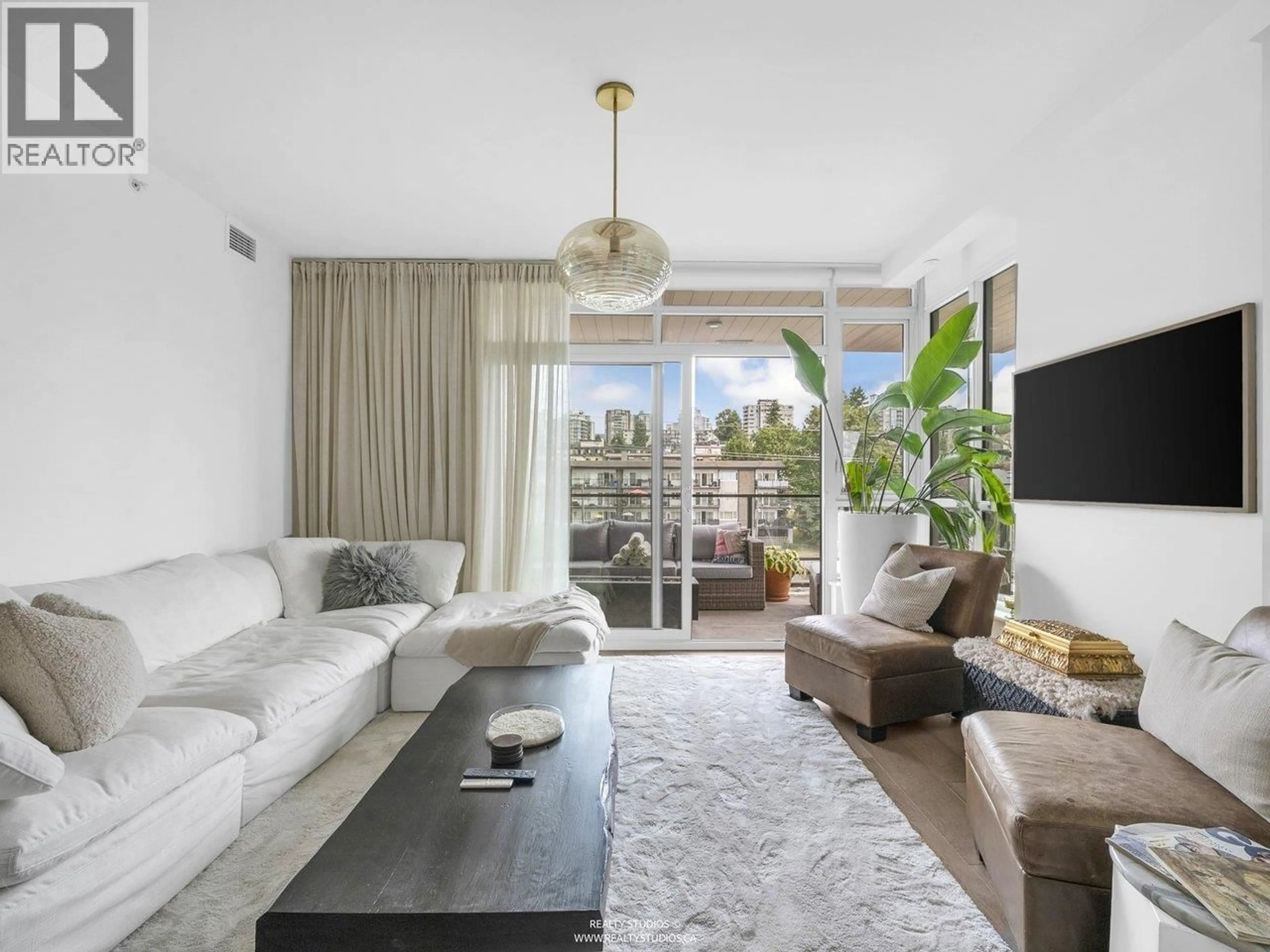 Living room with furniture, unknown for 503 - 177 3RD STREET, North Vancouver British Columbia V7M0G5