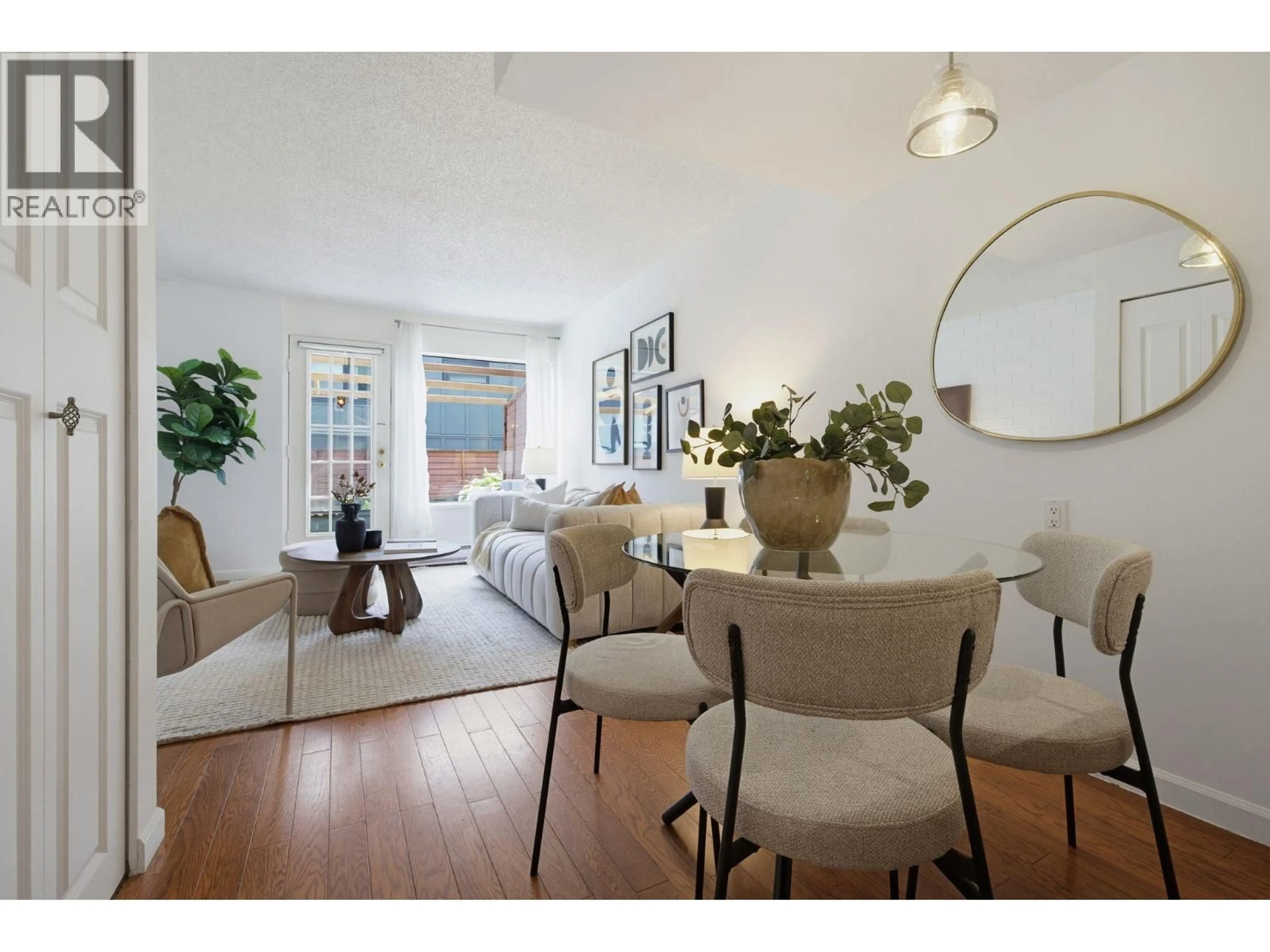 Living room with furniture, unknown for 14 - 719 31ST AVENUE, Vancouver British Columbia V5V2W9