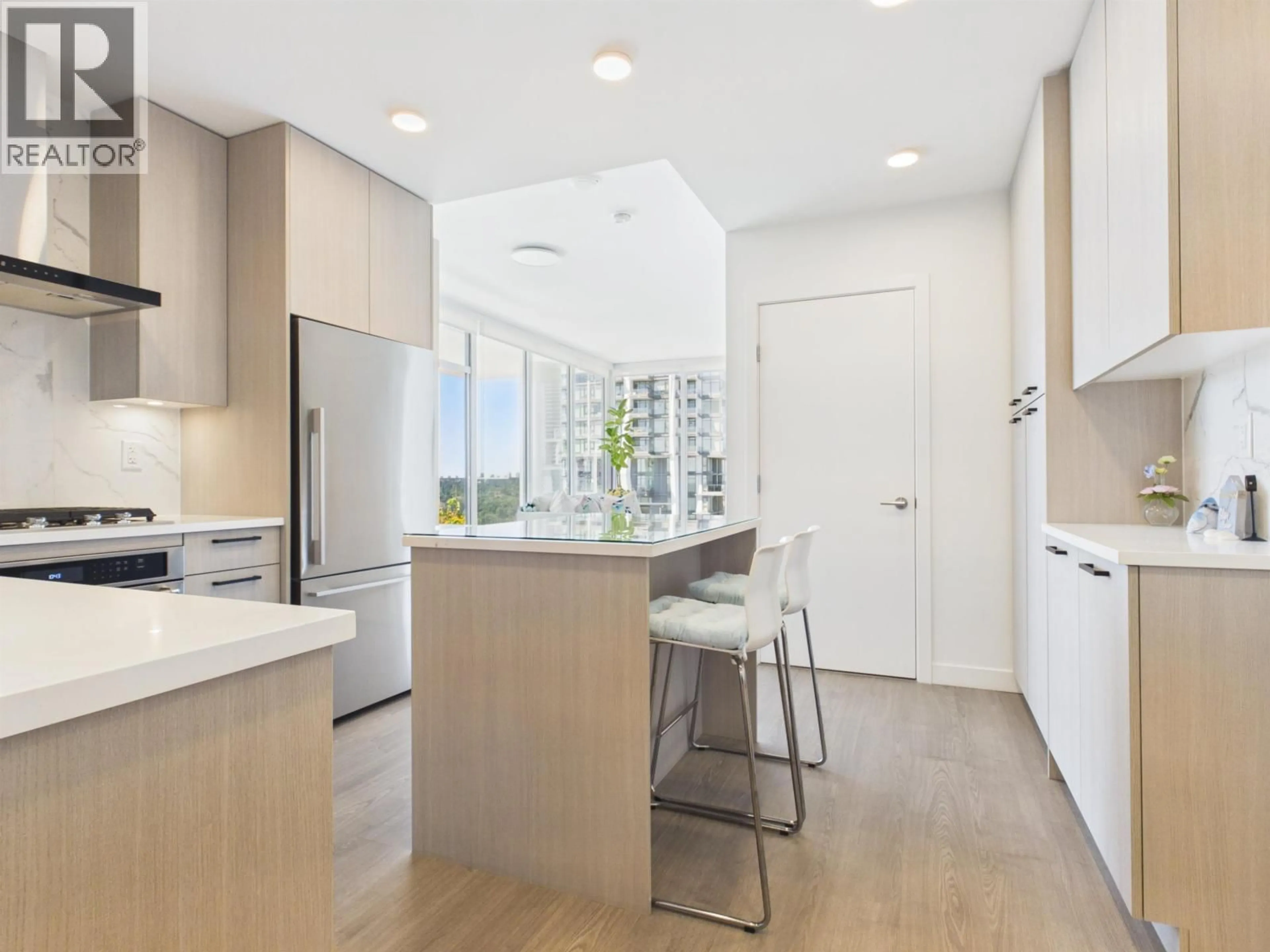 Contemporary kitchen, unknown for 2306 - 555 SYDNEY AVENUE, Coquitlam British Columbia V3K0G5