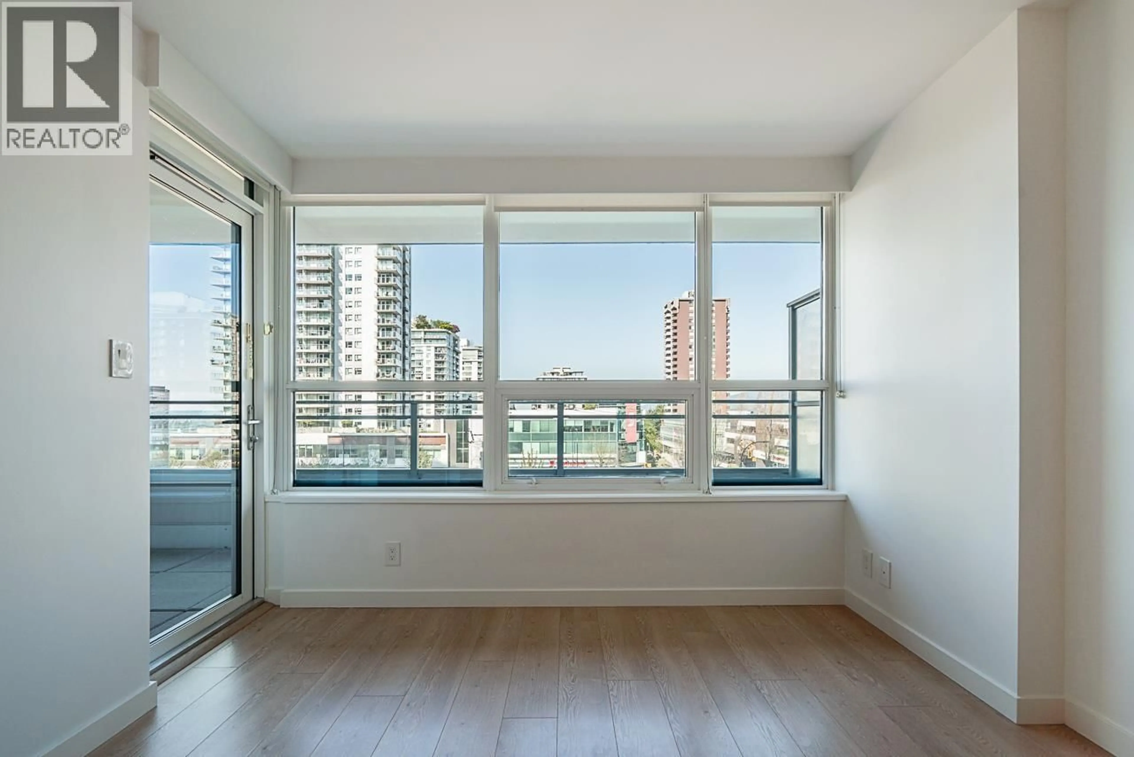 A pic of a room for 306 - 125 14TH STREET, Vancouver British Columbia V7L0E6