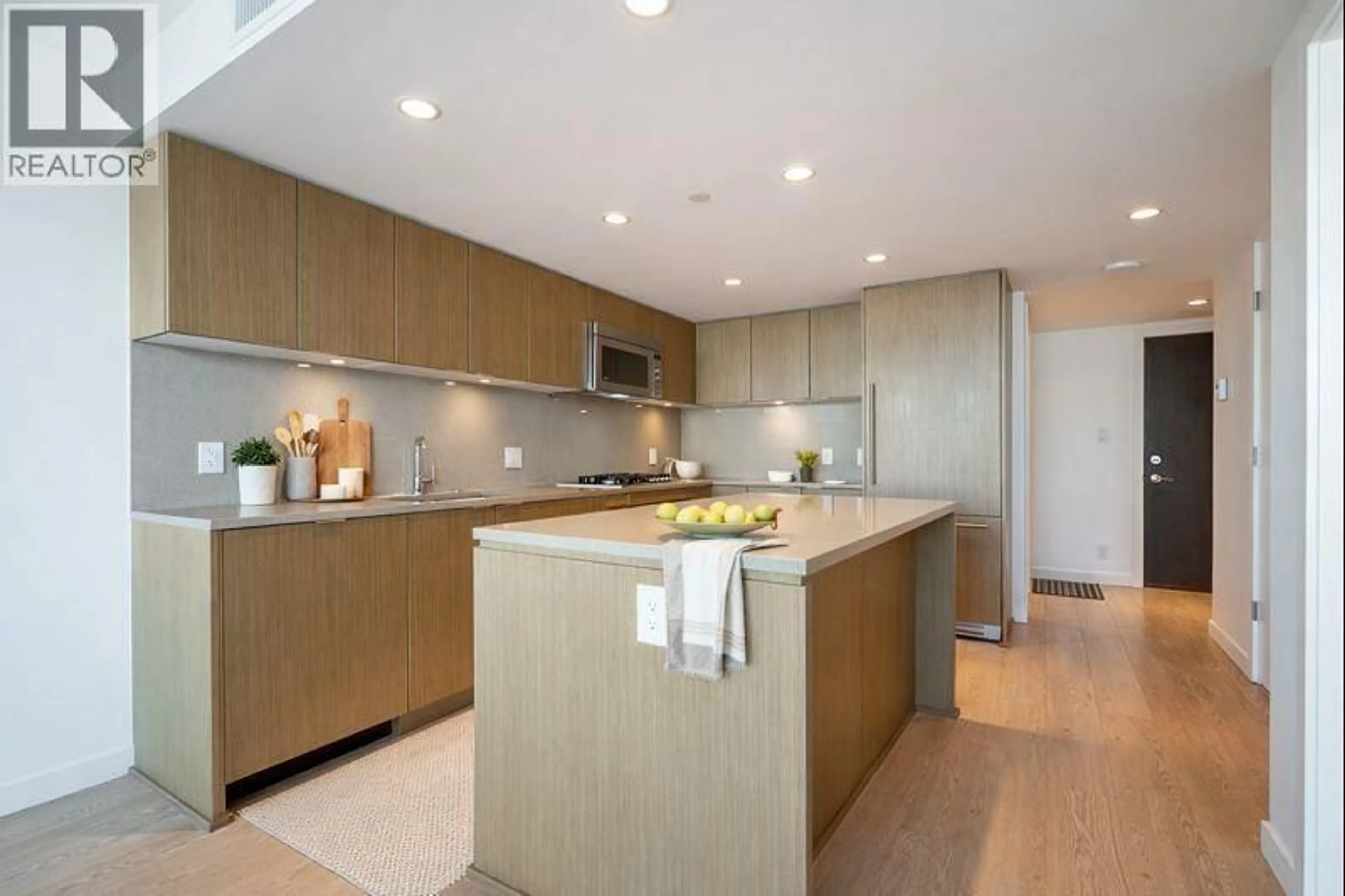 Unknown for 306 - 125 14TH STREET, Vancouver British Columbia V7L0E6